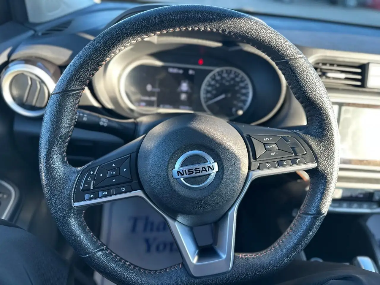 Nissan Versa снимка Nissan Versa