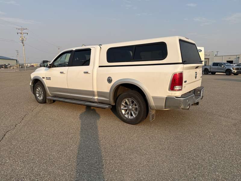 2015 RAM 1500 LARAMIE  BEAUTIFUL SHAPE — снимка 1