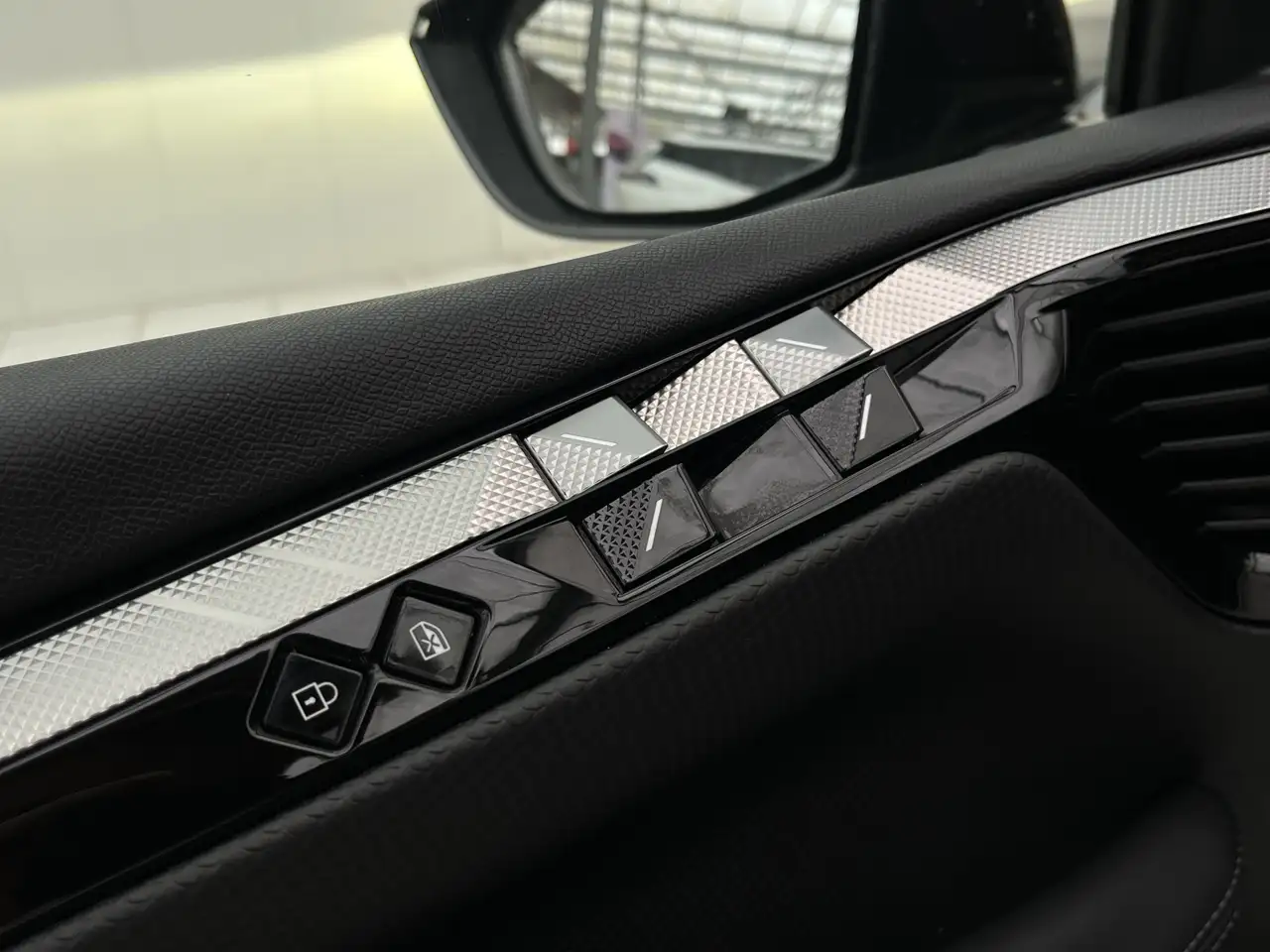 DS Automobiles DS 4 E-Tense Rivoli | Leder | Adaptive Cruise | Carplay 25
