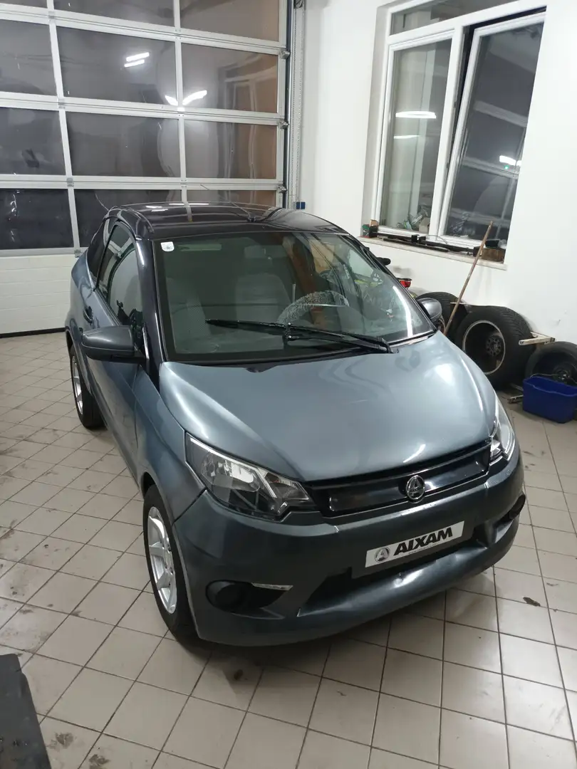 Aixam Coupe Grau - 1