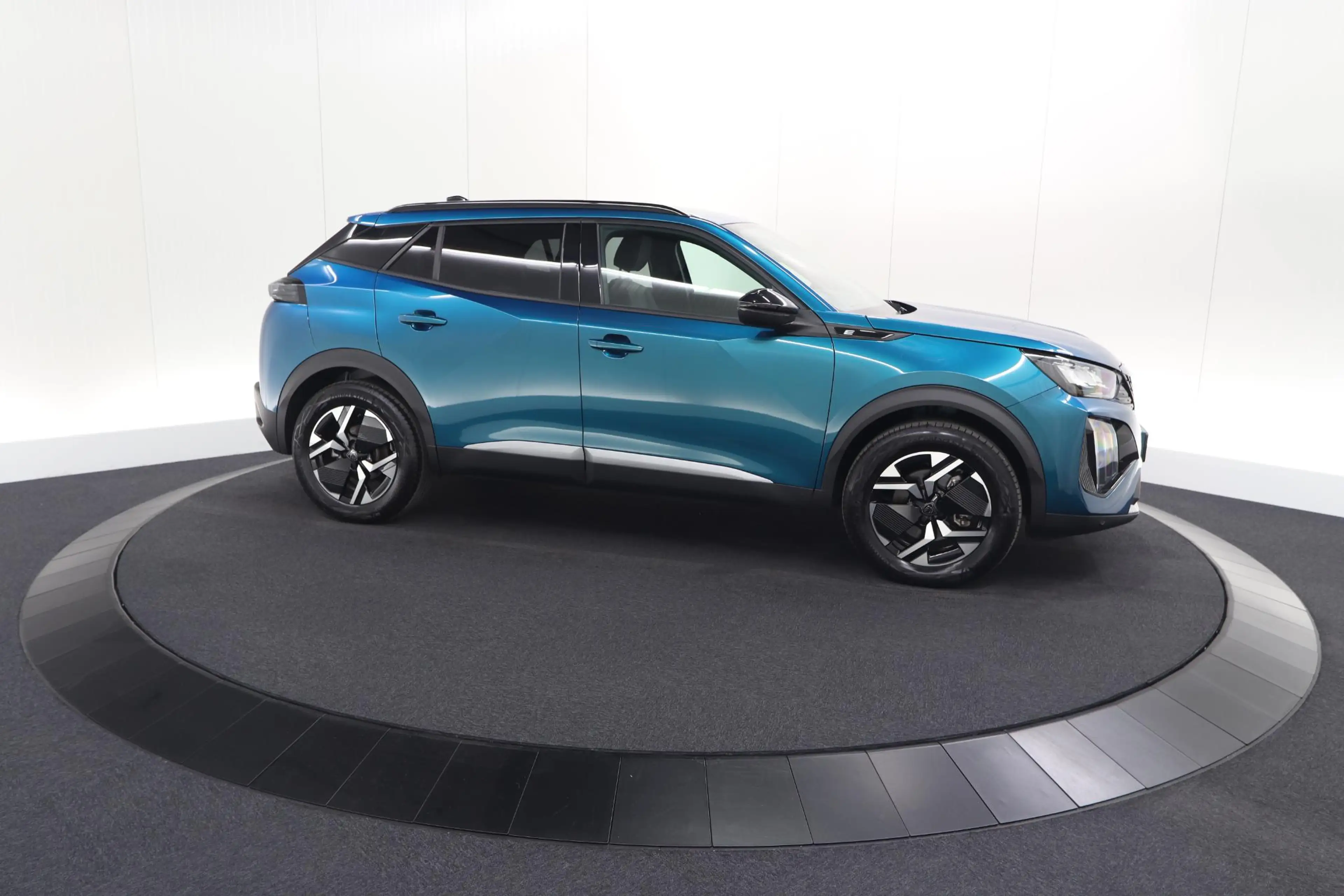 Peugeot e-2008 EV Allure Avantage 54 kWh | SOH 97,8% | 11 KW Lade — photo 4