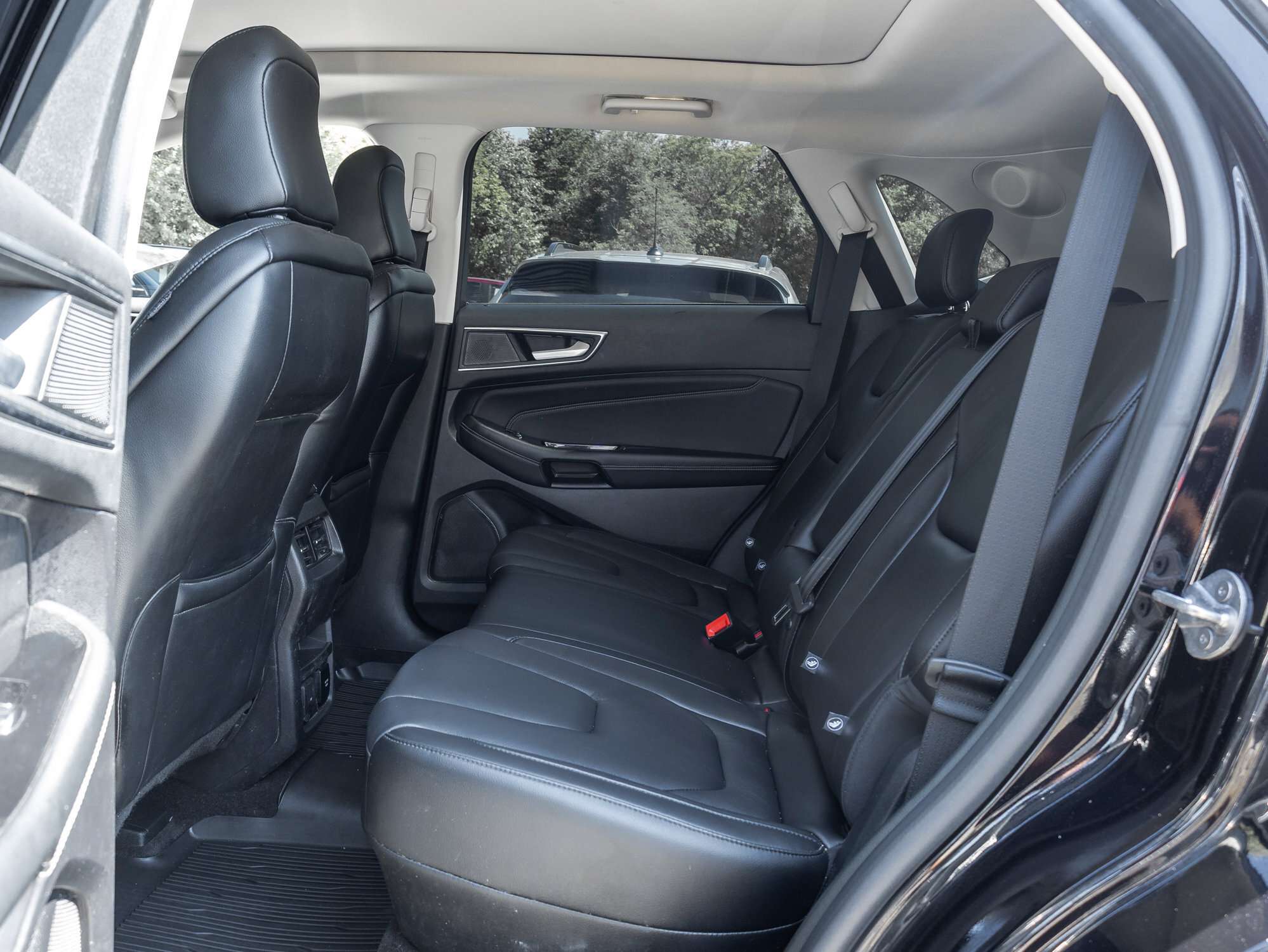 used 2020 Ford Edge car, priced at $17,295