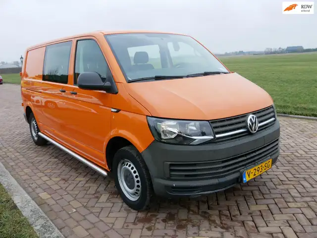 Volkswagen Transporter 2.0 TDI L2H1 Dubb Cab Comfortline 75kW AC ** 10999