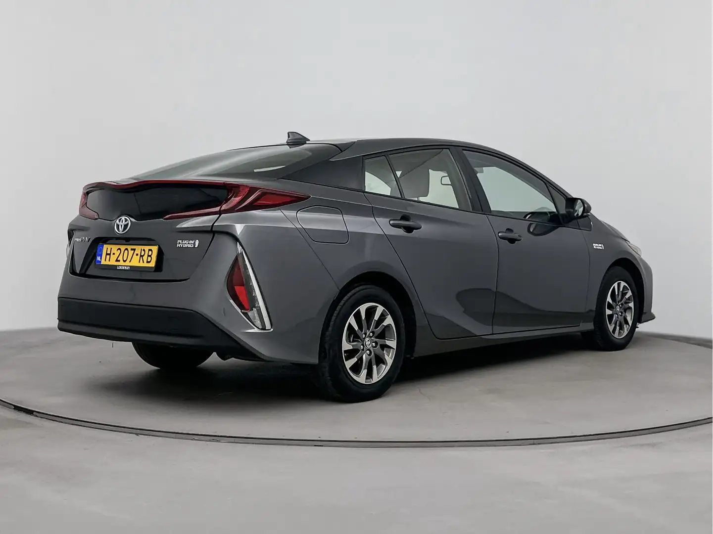 Toyota Prius 1.8 Plug-in Dynamic Gris - 2