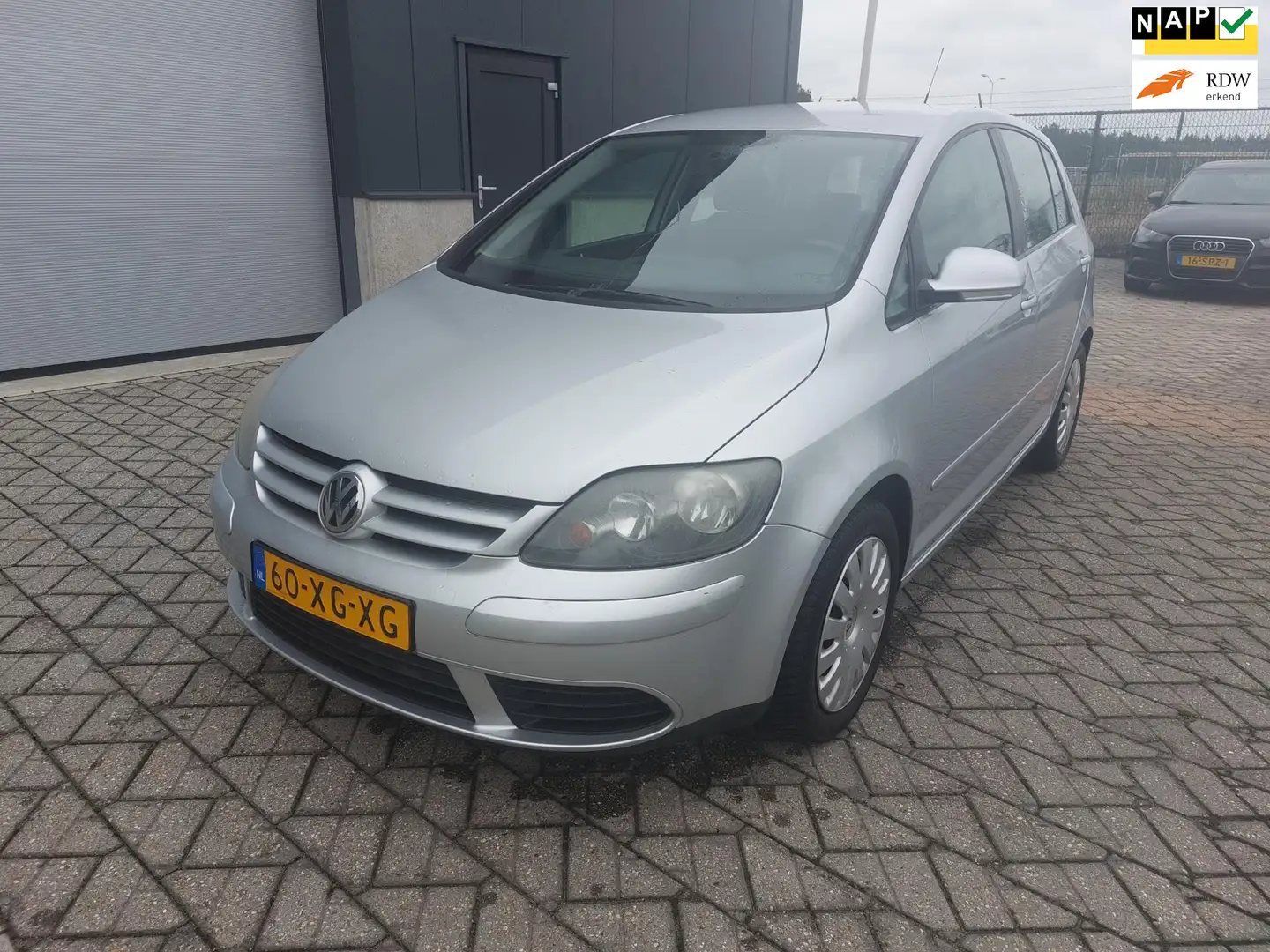 Volkswagen Golf Plus 1.6 FSI Optive 3 / AUTO WERKT EN RIJDT GOED Gris - 1