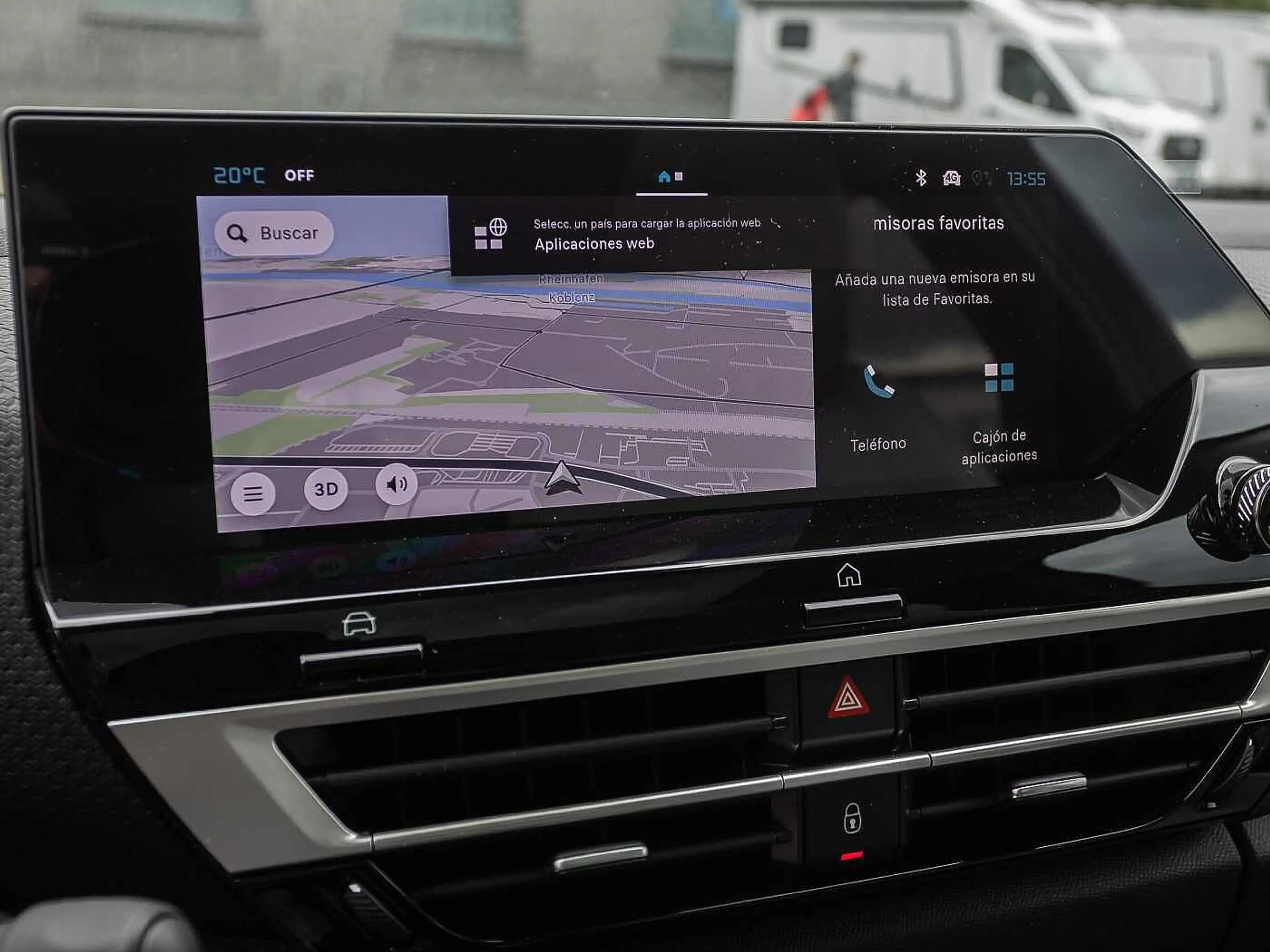 Citroen C4 Hybrid 145 MAX — photo 12