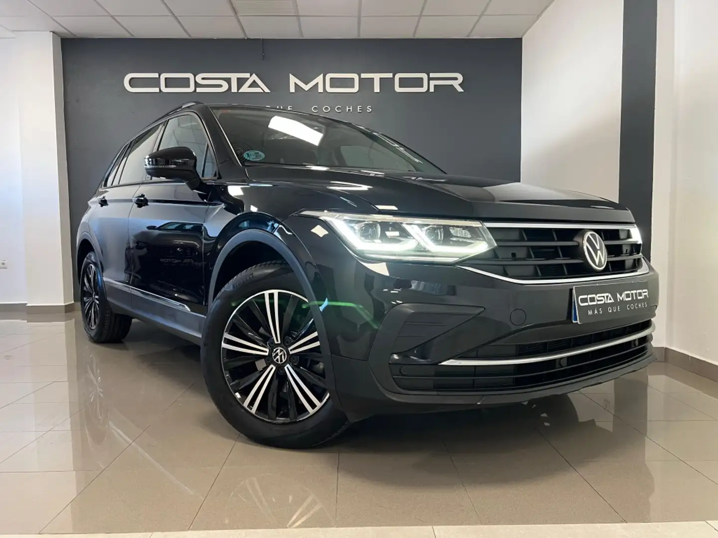 Volkswagen Tiguan 2.0TDI Life DSG 110kW Noir - 1