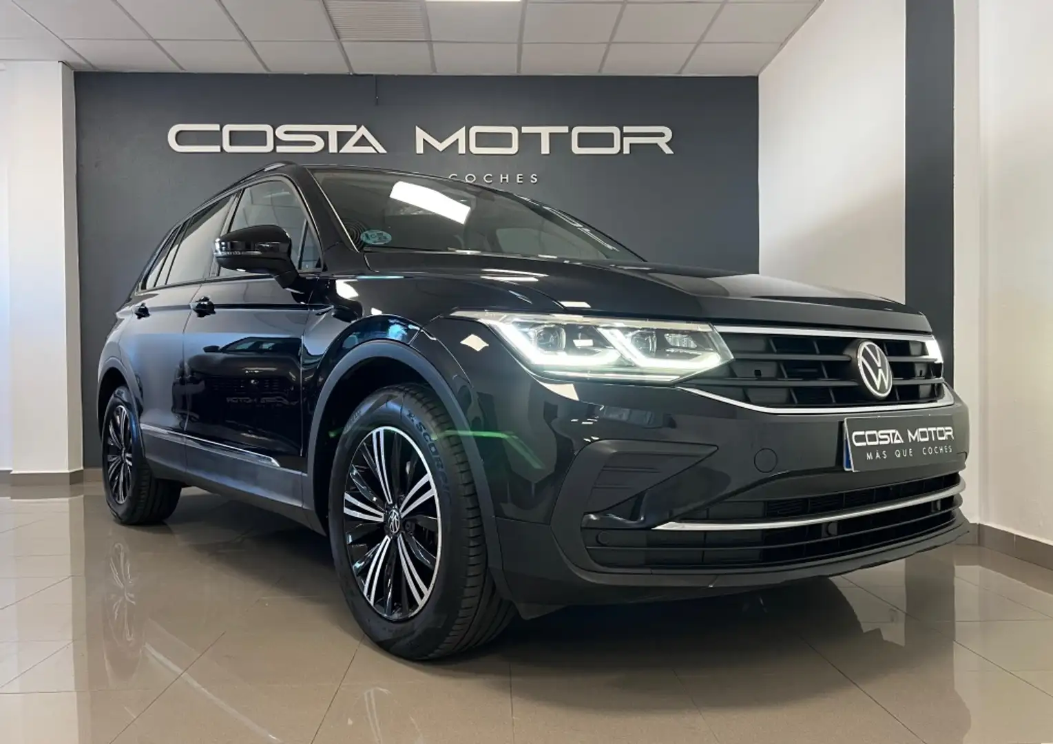 Volkswagen Tiguan 2.0TDI Life DSG 110kW Noir - 2