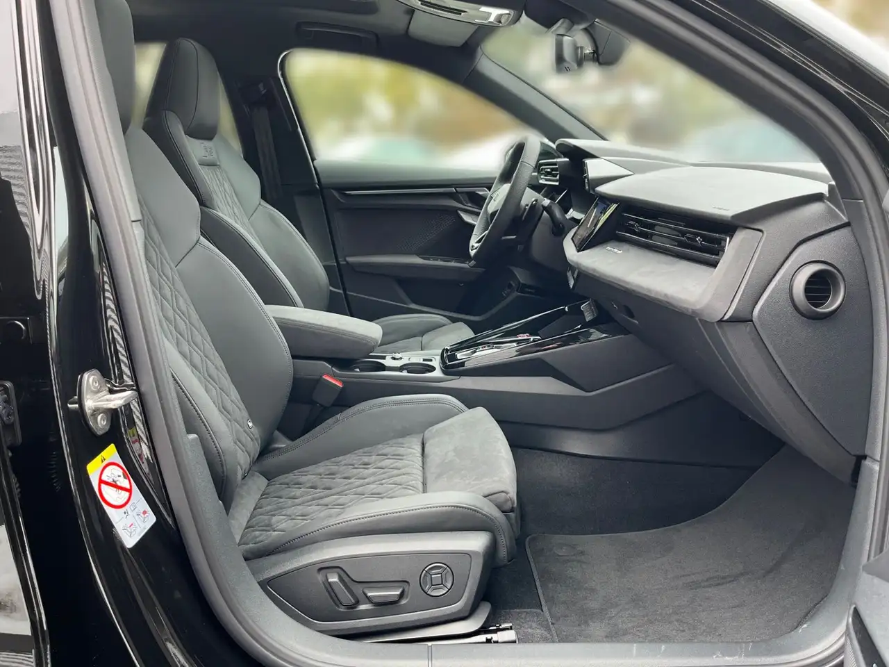 Audi RS3 TFSI quattro S-tronic/Vmax280,Pan 14