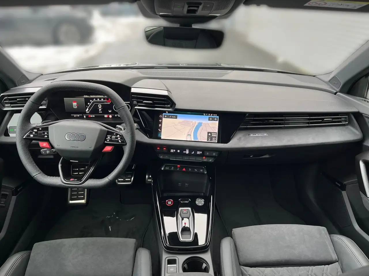 Audi RS3 TFSI quattro S-tronic/Vmax280,Pan 10