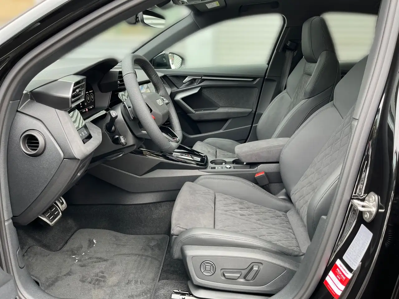 Audi RS3 TFSI quattro S-tronic/Vmax280,Pan 13