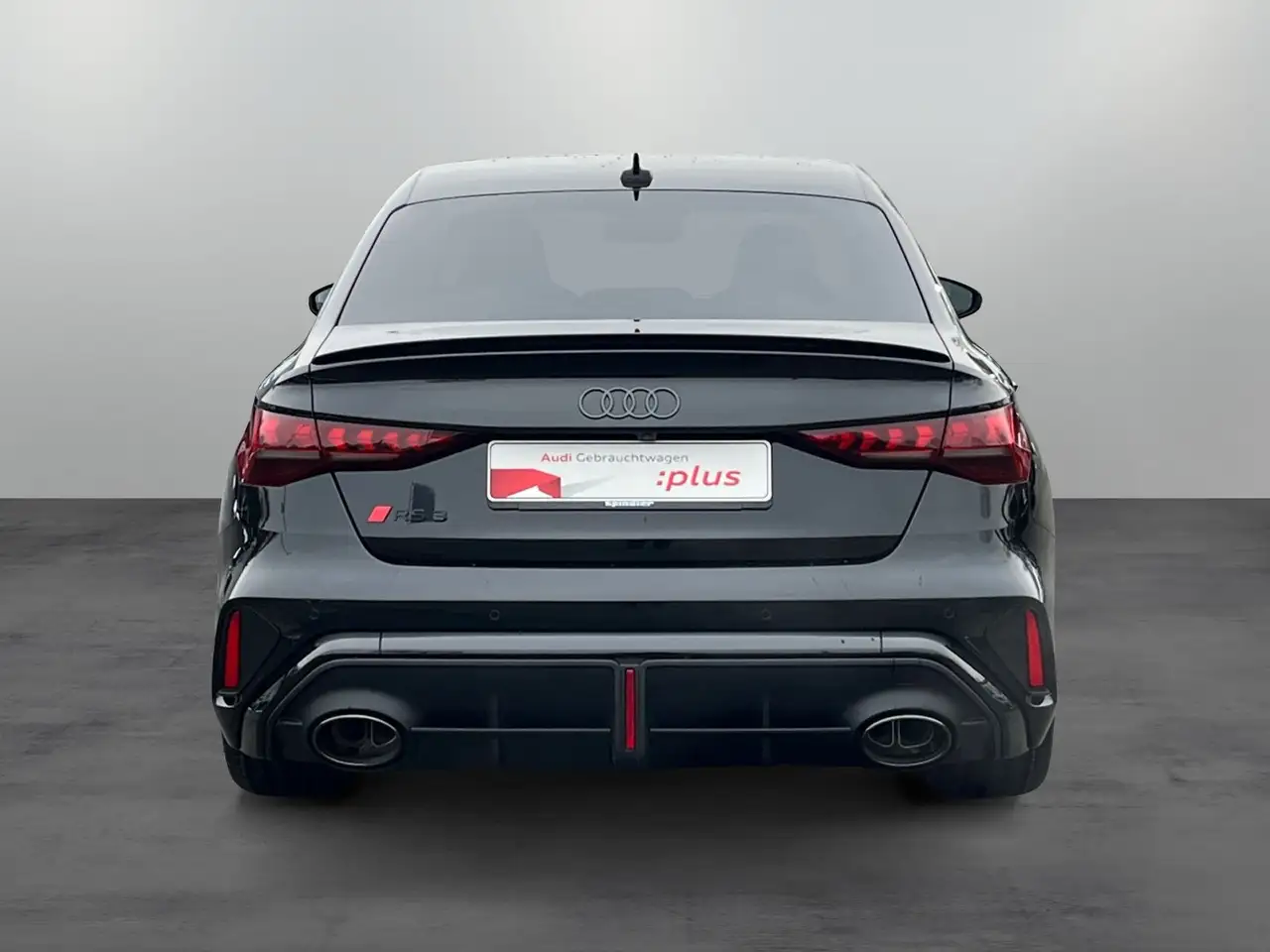 Audi RS3 TFSI quattro S-tronic/Vmax280,Pan 6