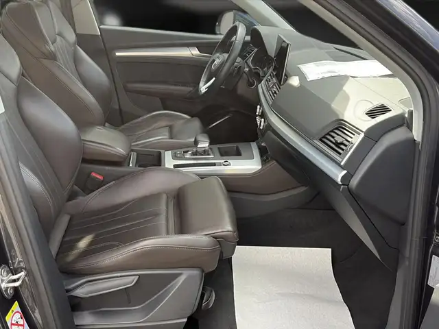 Audi Q5 view 15