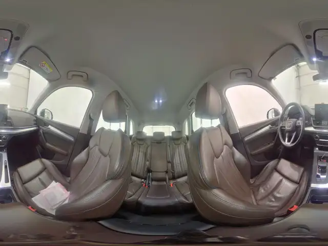 Audi Q5 view 13