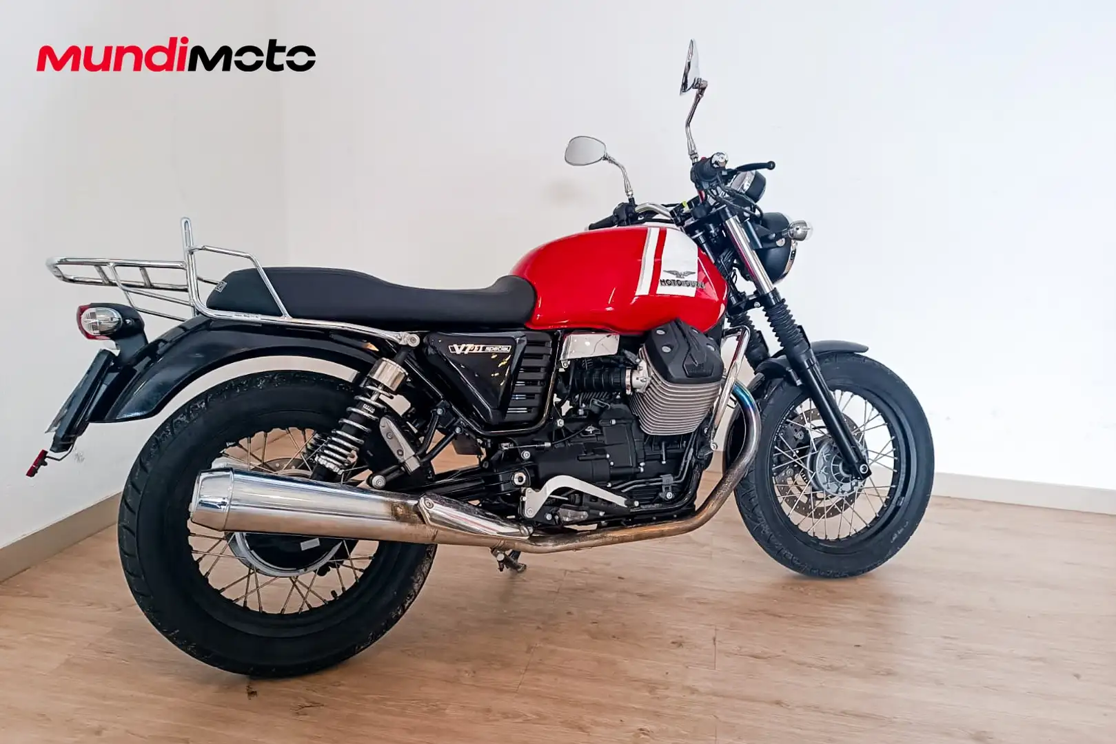 Moto Guzzi V 7 - 1