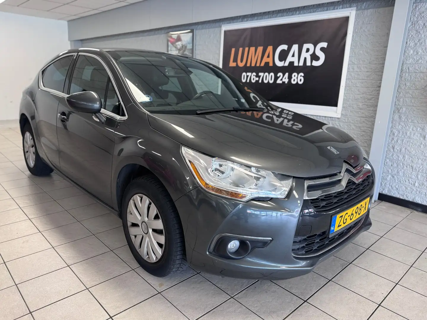 Citroen DS4 1.6 VTi So Chic| 5 deurs |Airco |Apk aanwezig Grau - 1