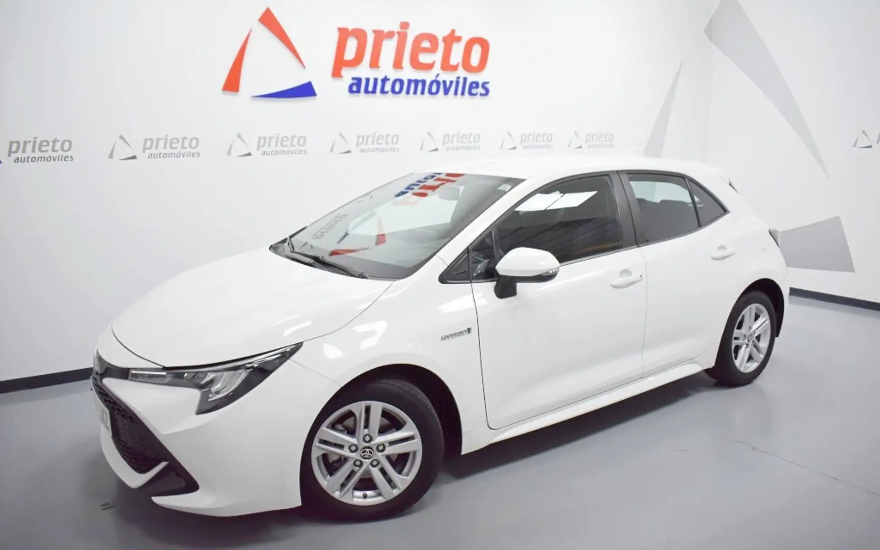 Toyota Corolla 125H Active Tech Blanco - 1