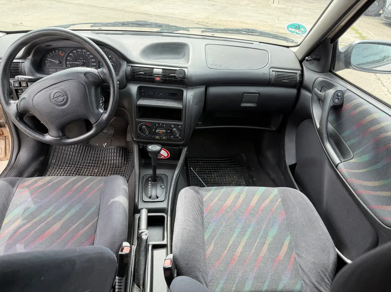 Opel Astra Caravan Automatik-Klimaanlage, foto 7