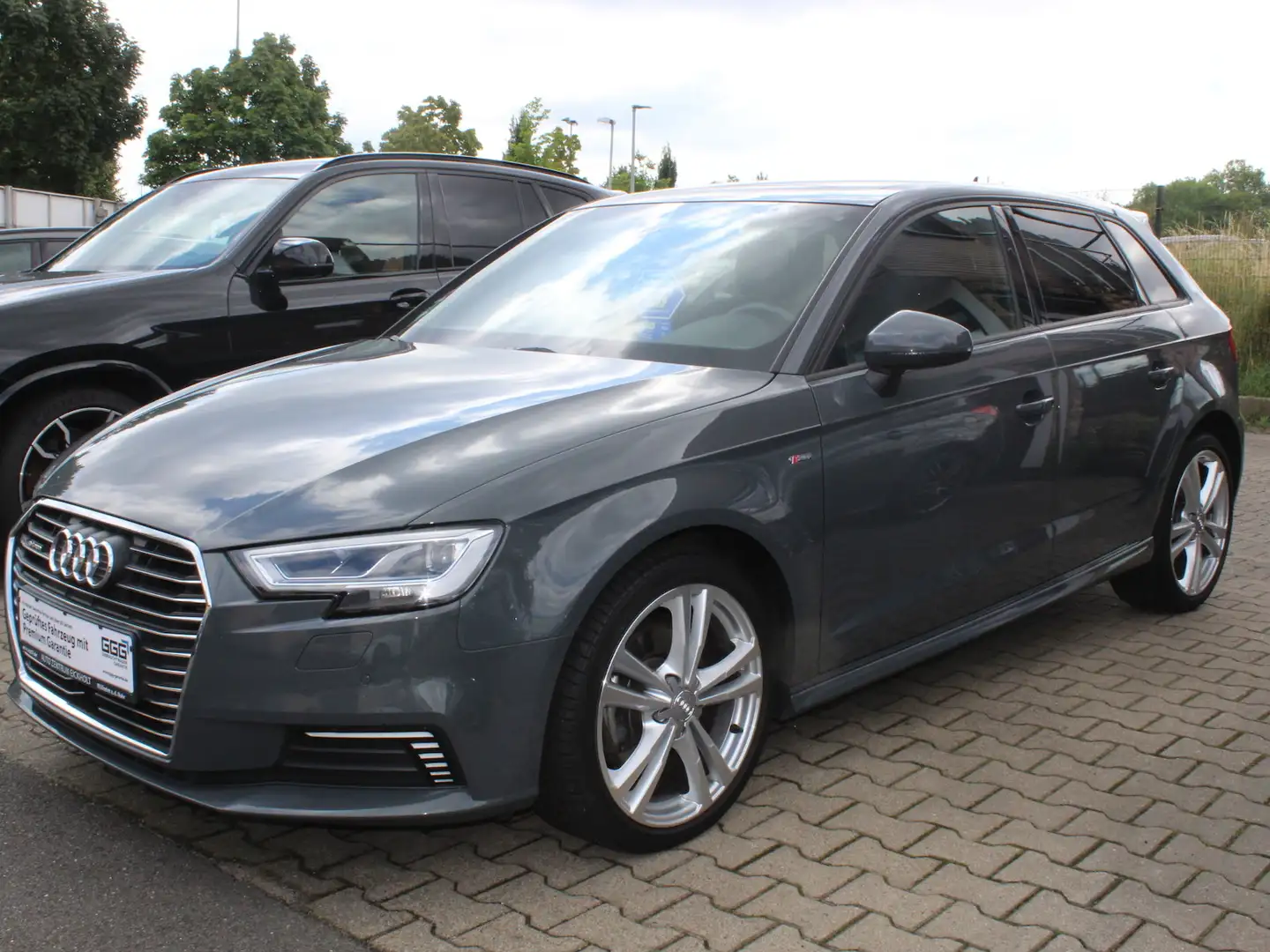 Audi A3 40 e-tron S-line Leder/Pano/LED/B&O/Virtual. Gris - 2