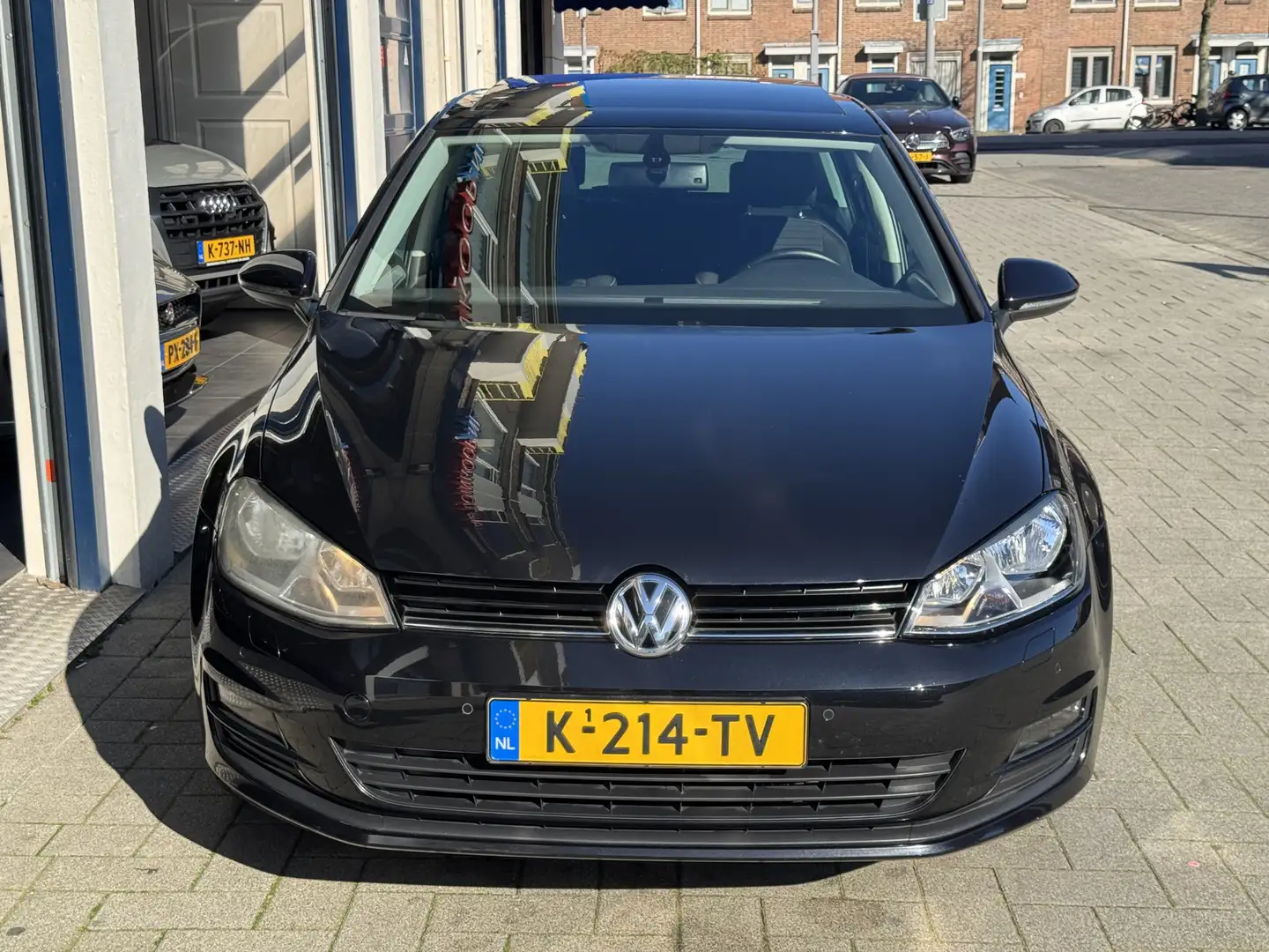 Volkswagen Golf 1.4 TSI CUP Edition PANO/CLIMA/ST.VERW. Schwarz - 2