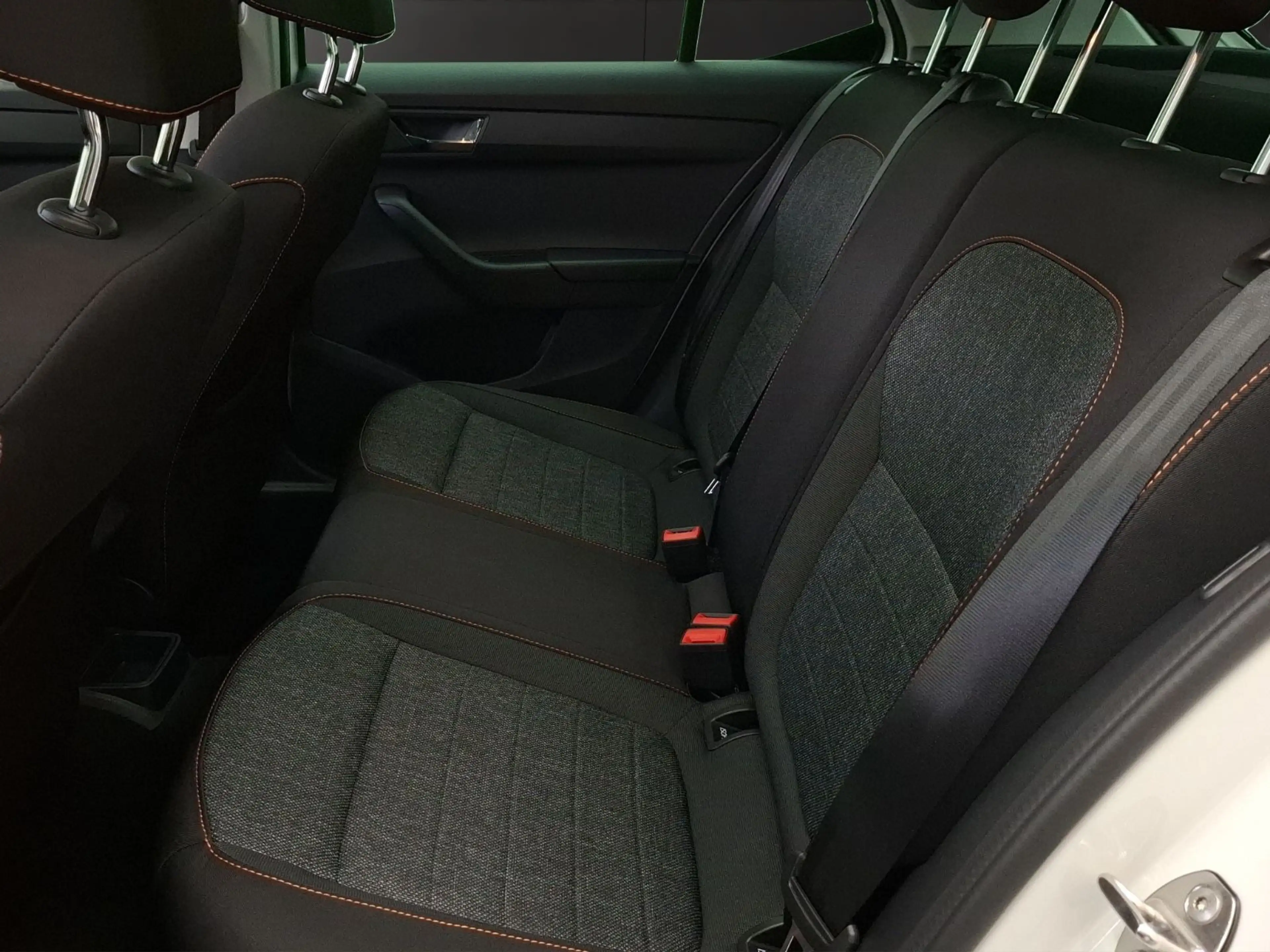 Skoda Fabia Clever Best of Pano LED PDC ACC — photo 15