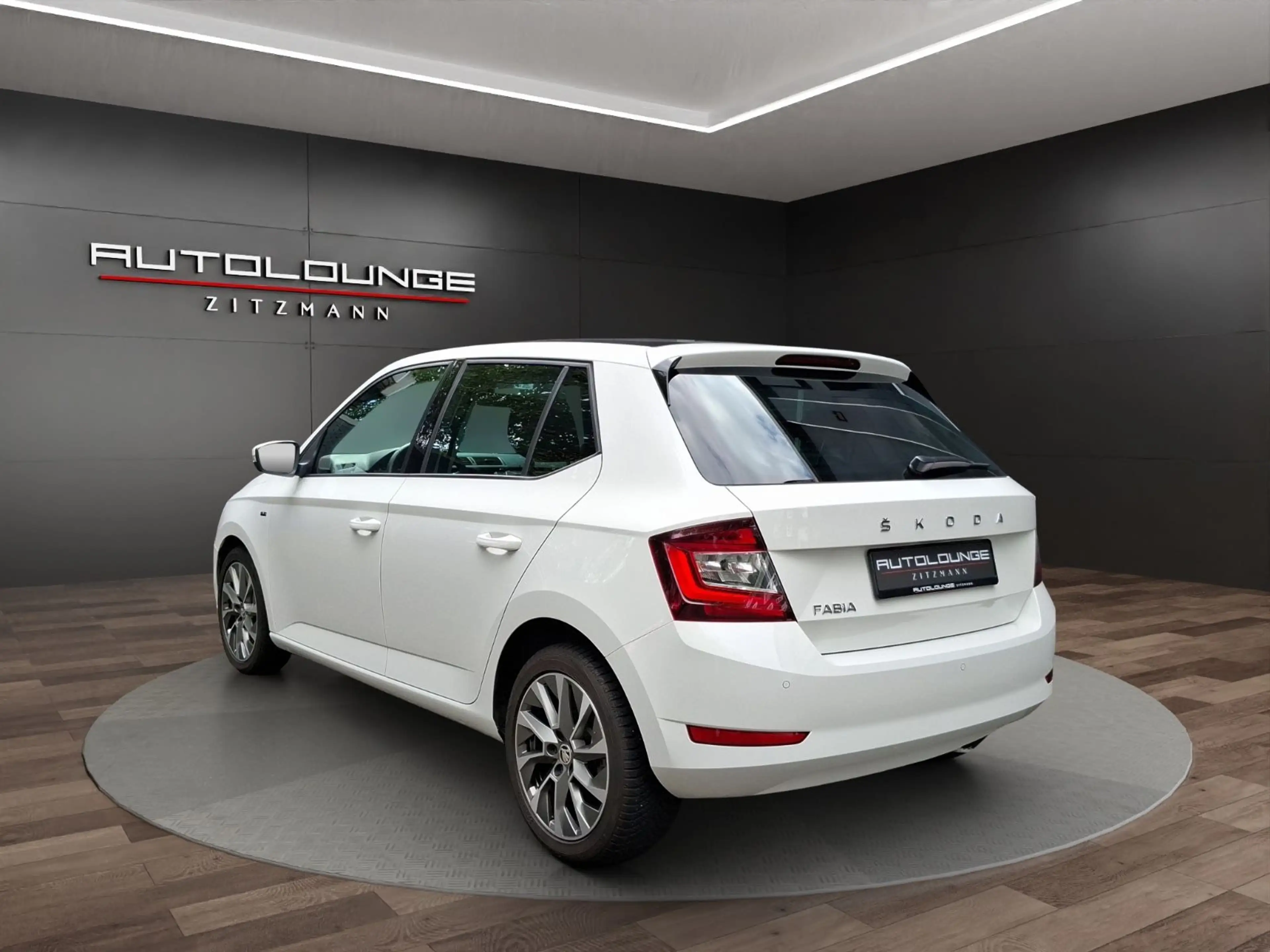 Skoda Fabia Clever Best of Pano LED PDC ACC — photo 3