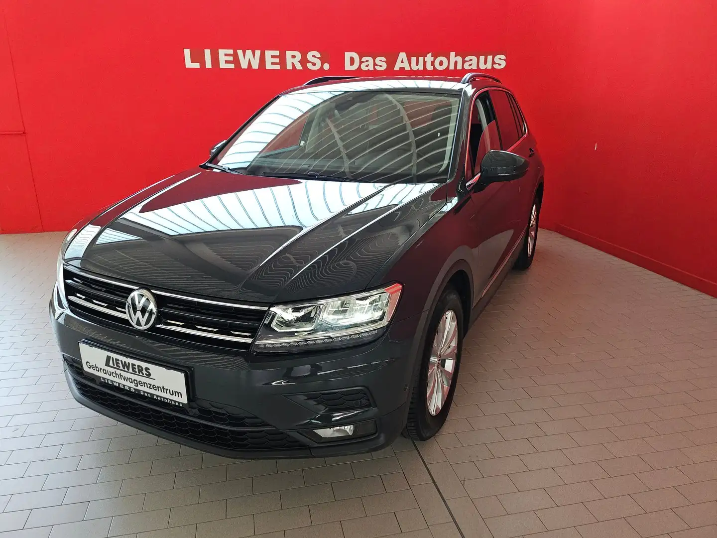 Volkswagen Tiguan Comfortline TSI ACT OPF DSG Grau - 1