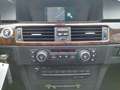 BMW 320 d Lim.+LEDER+NAVI+AUTOMATIK+SHZ+PDC+XENON Schwarz - thumbnail 19