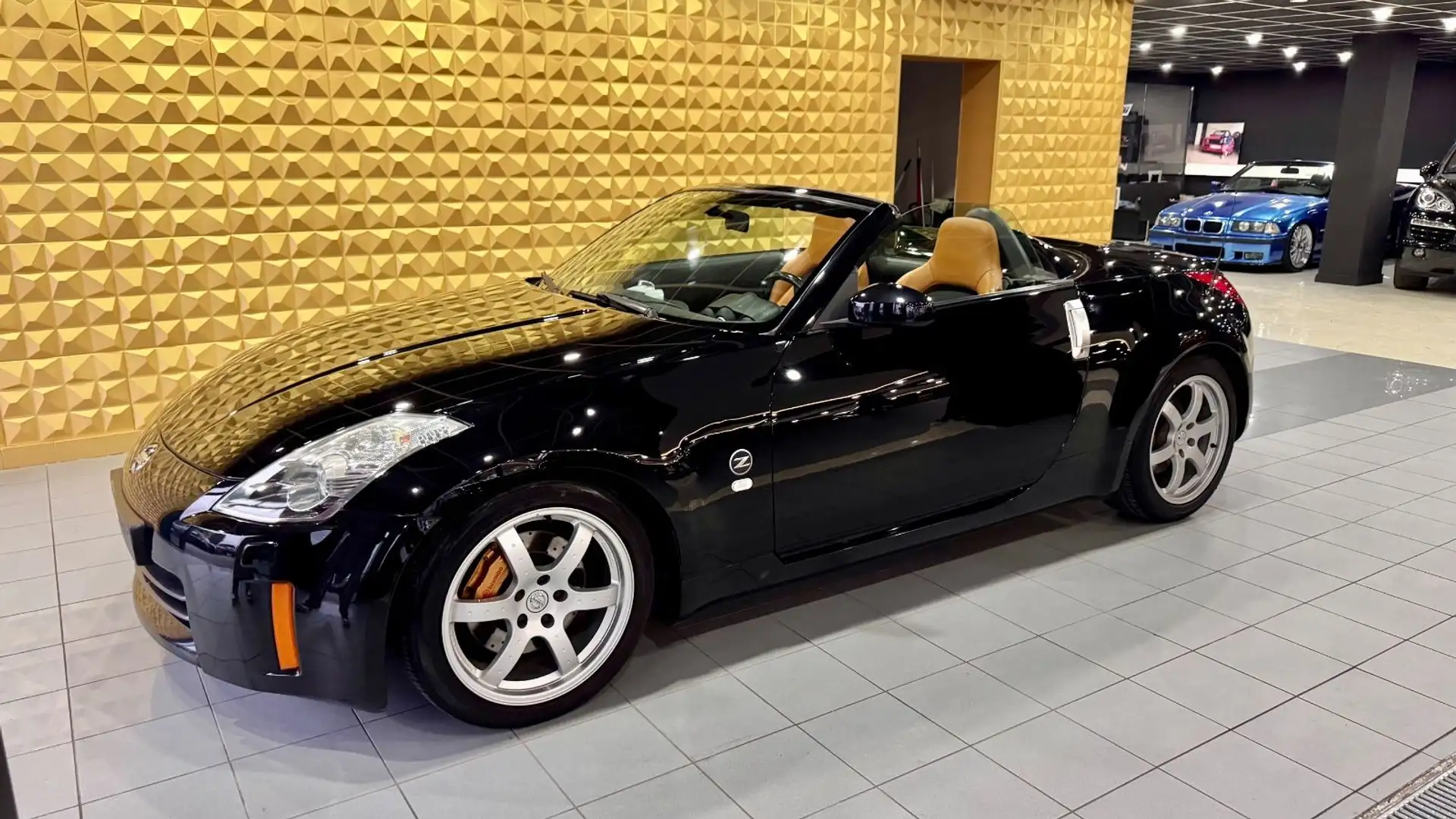Nissan 350Z Roadster Premium*NAVİ*SHZ*BOSE*XENON*TAUSCH Schwarz - 1