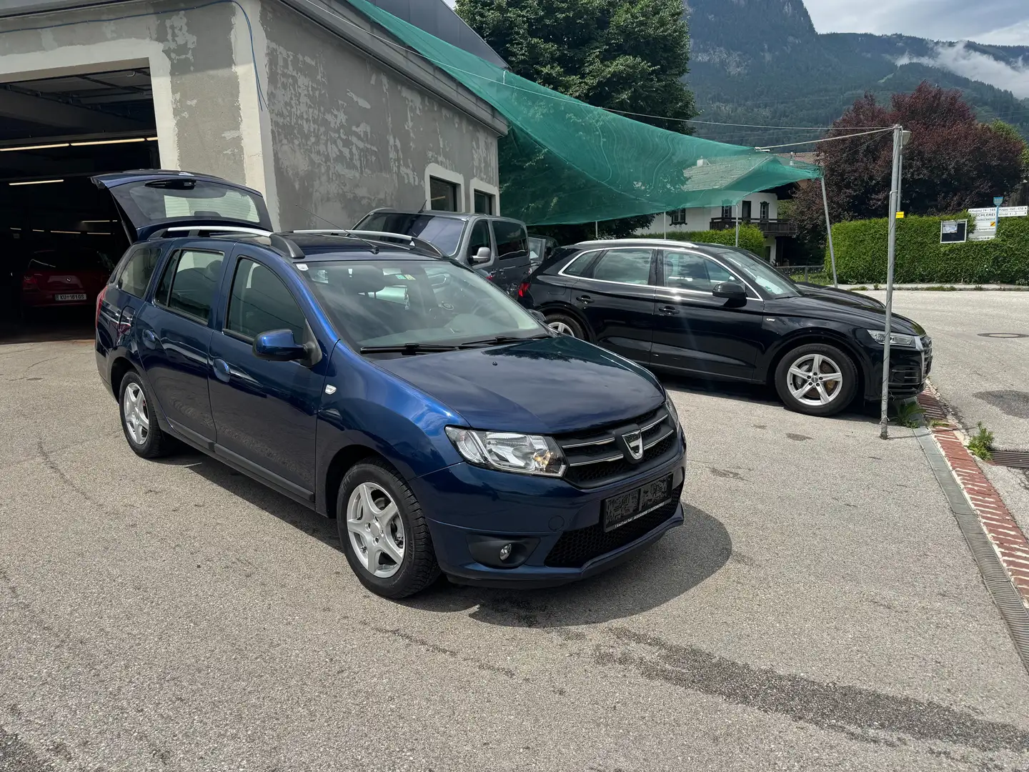 Dacia Logan Laureate Albastru - 1
