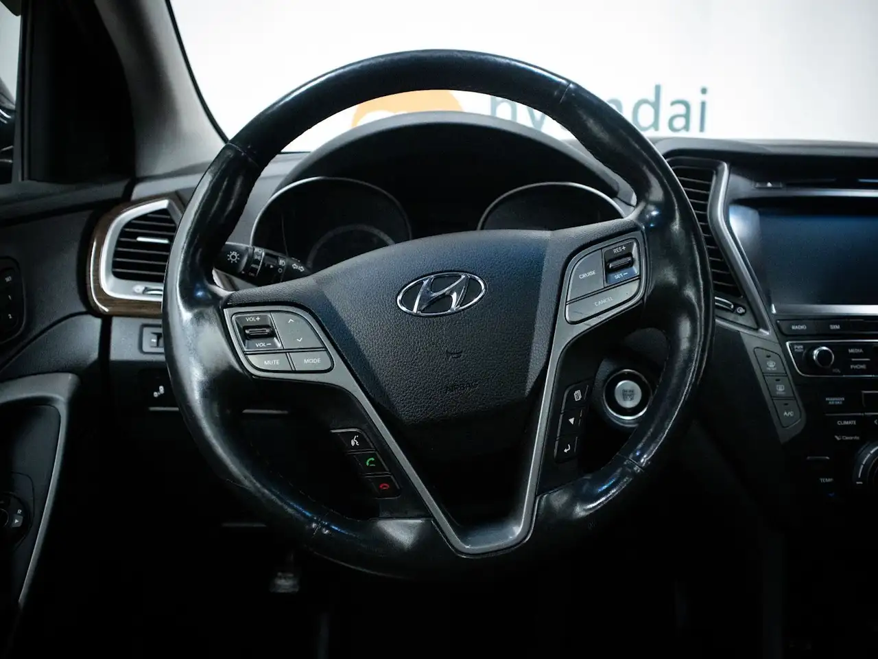 Hyundai SANTA FE снимка Hyundai SANTA FE