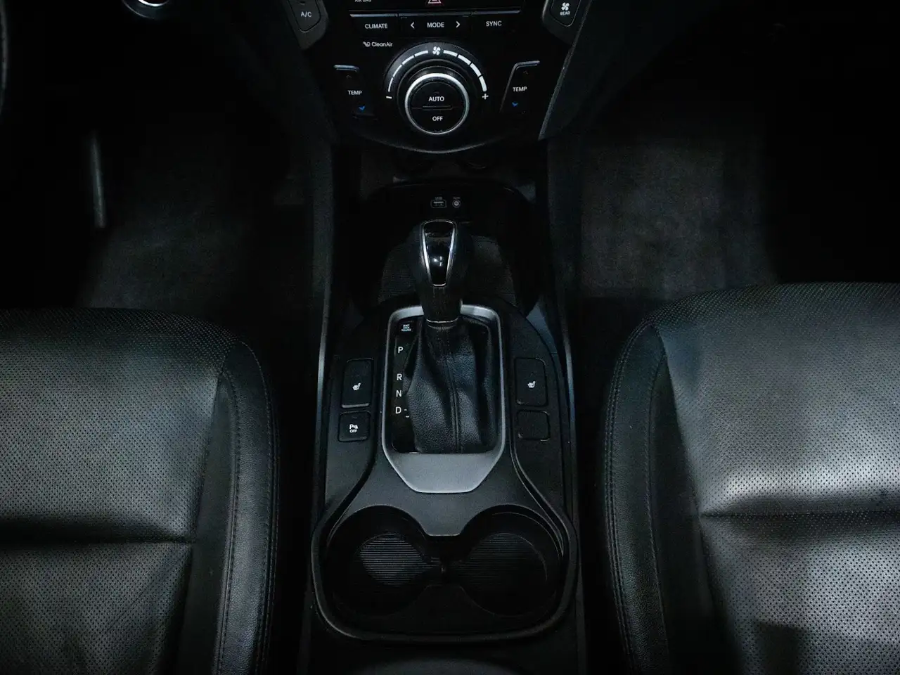 Hyundai SANTA FE снимка Hyundai SANTA FE