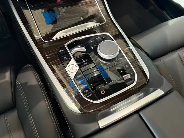 BMW X5 view 15