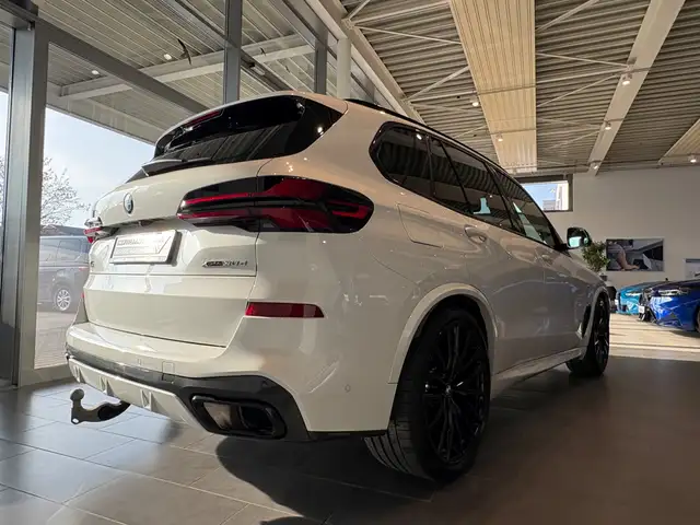 BMW X5 view 6