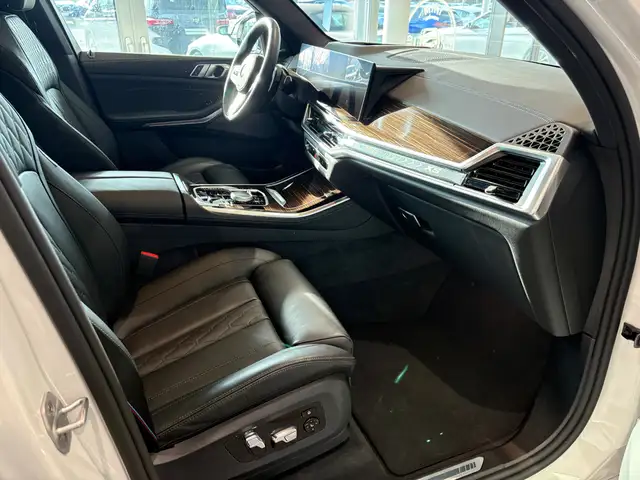 BMW X5 view 29