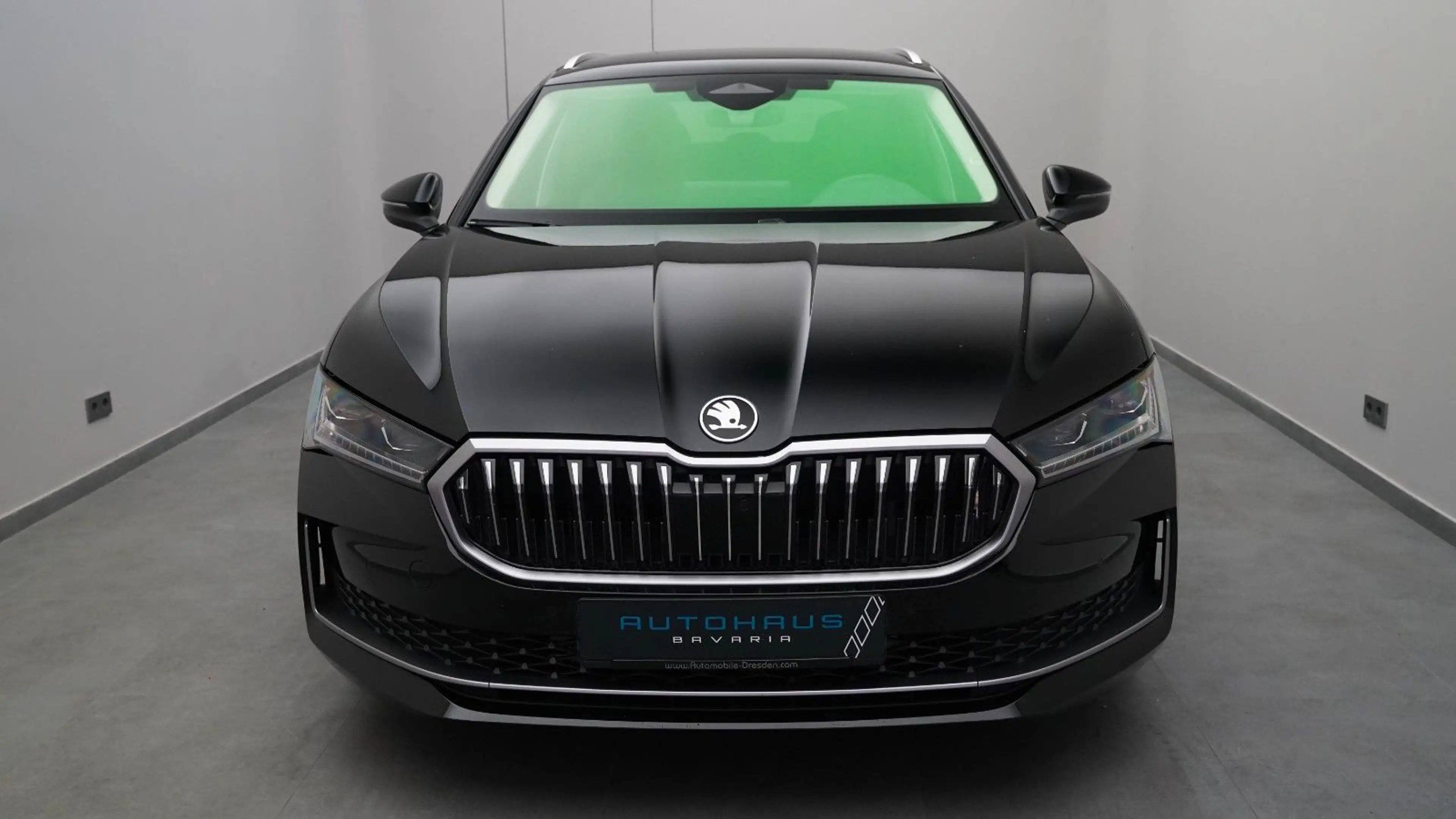 Skoda Superb Combi 1.5 TSI mHEV 110 kW Selection — photo 3