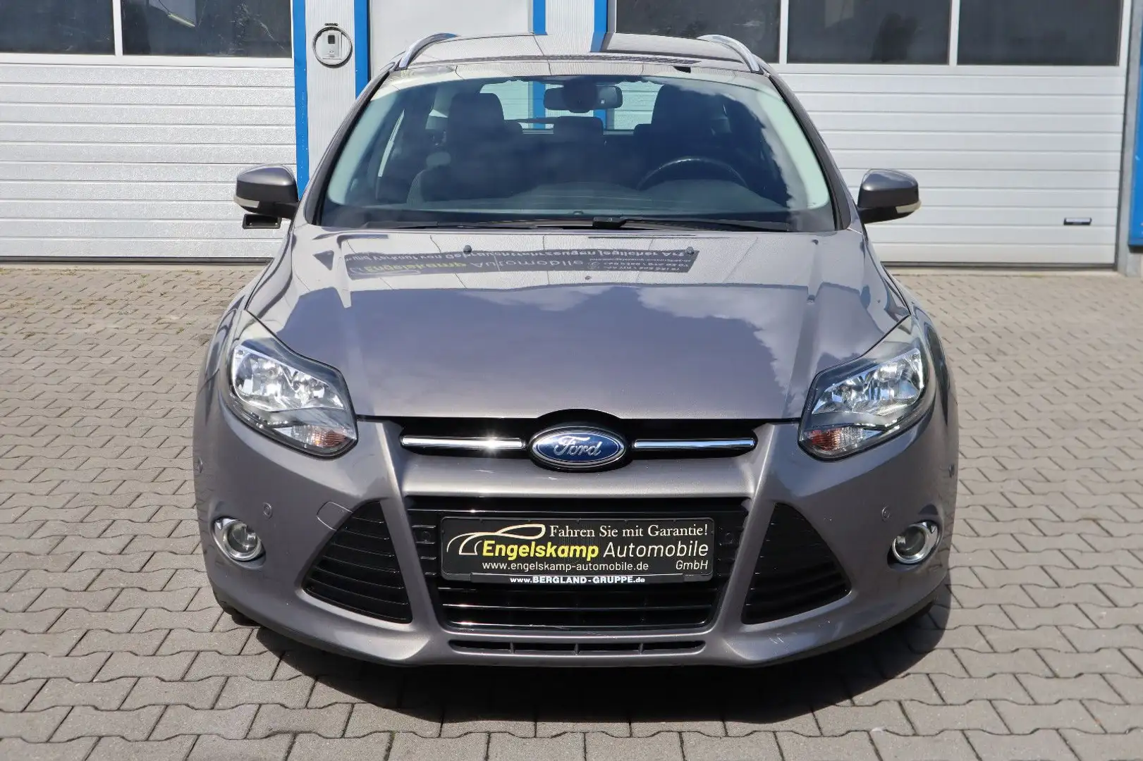 Ford Focus 1.6 Turnier Titanium/AHK/KEYLESS/PDC/SHZ Brun - 2