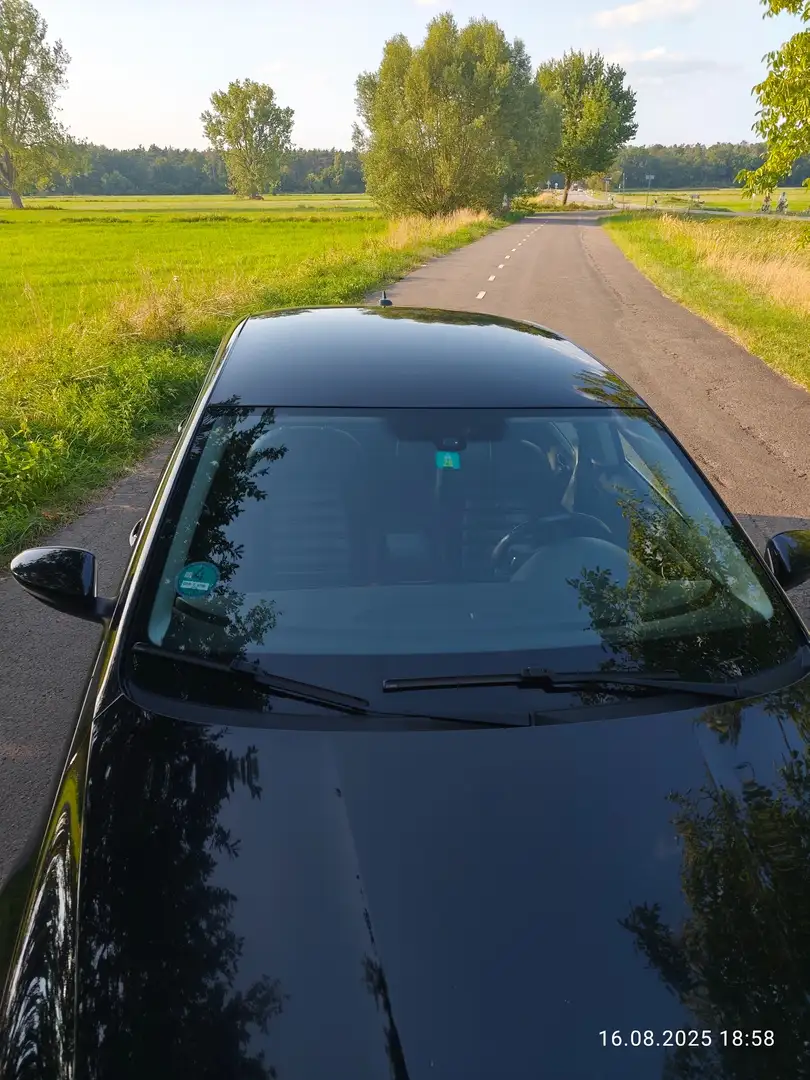 Volkswagen Passat CC 2.0 TDI DSG Schwarz - 2