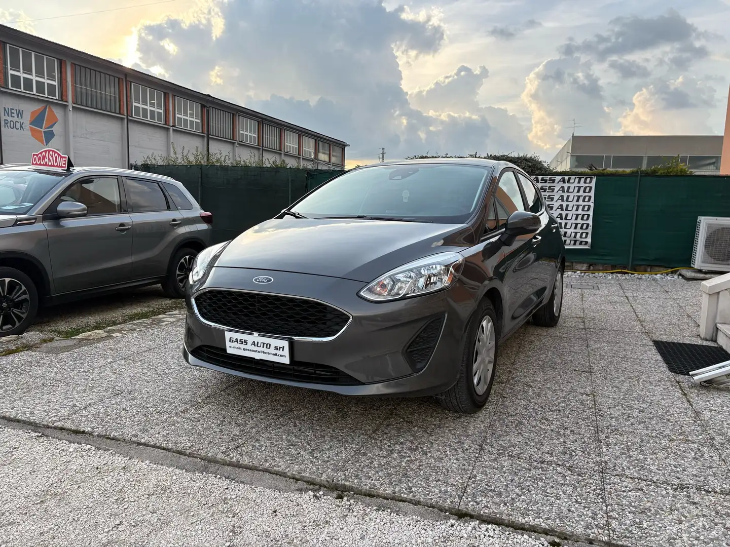 Ford Fiesta 5p 1.1 Titanium Gpl s&s 75cv my20.25 Grau - 1