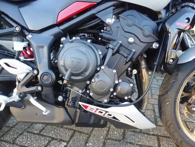 Triumph Trident 800 ABS/TC - foto 6