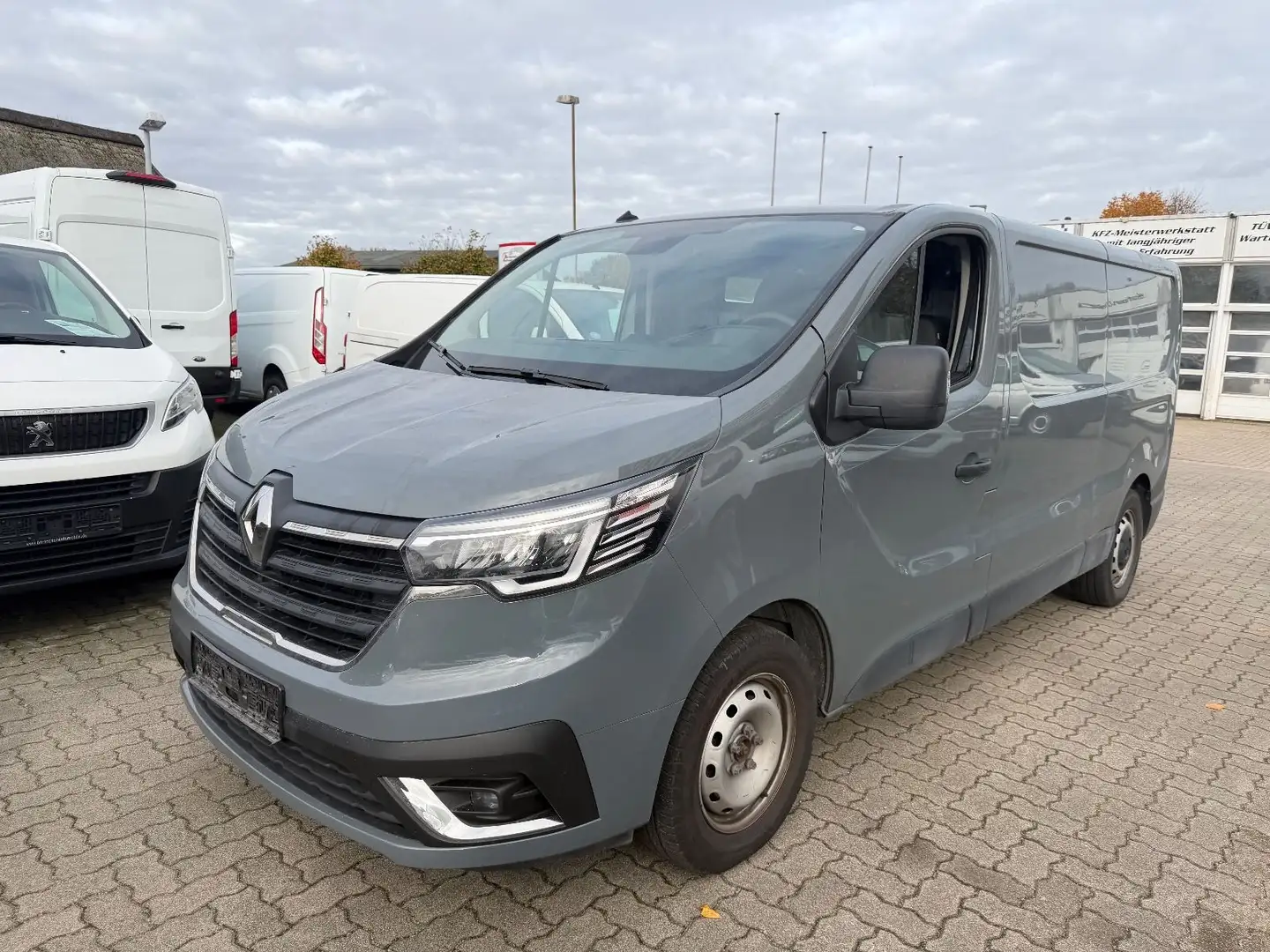 Renault Trafic TRAFIC L2H1 3,0t KOMFORT AUTOMATIK/LED/GARANTIE Grau - 1