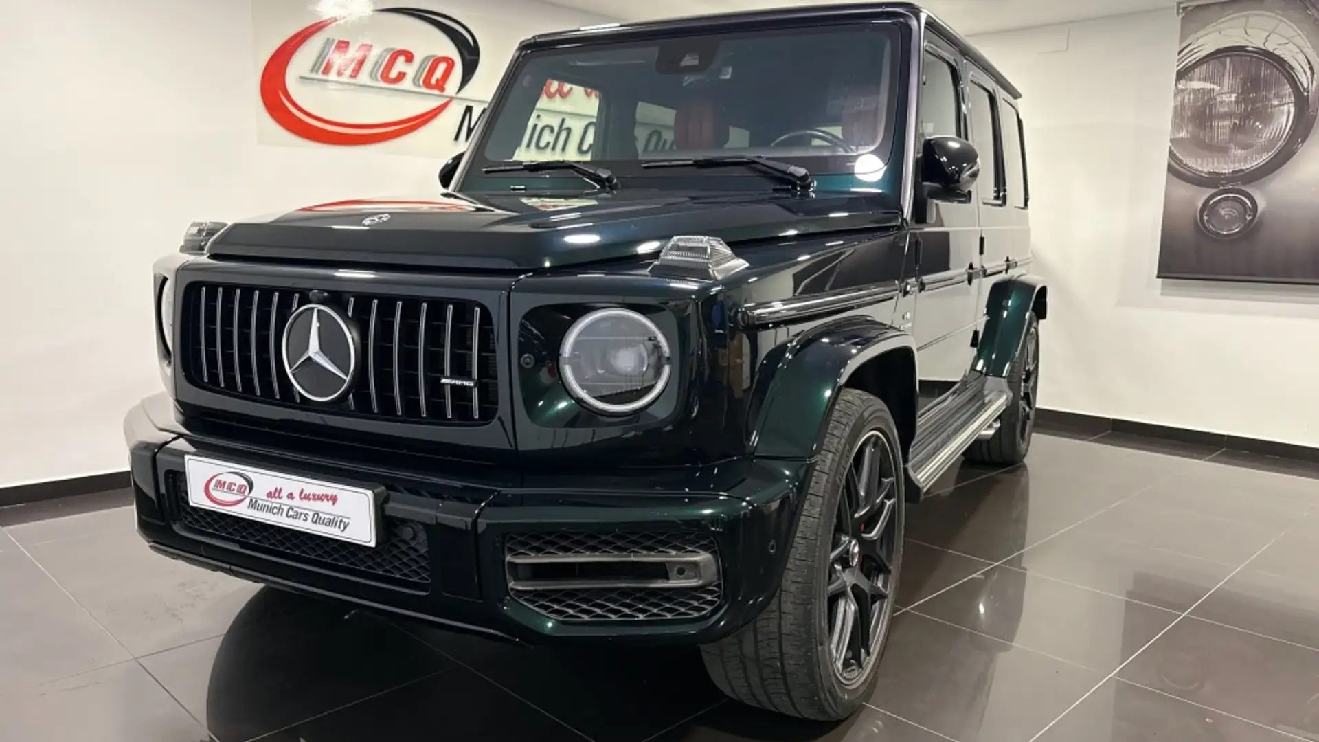 Mercedes-Benz G 63 AMG 4Matic 9G-Tronic Verde - 2