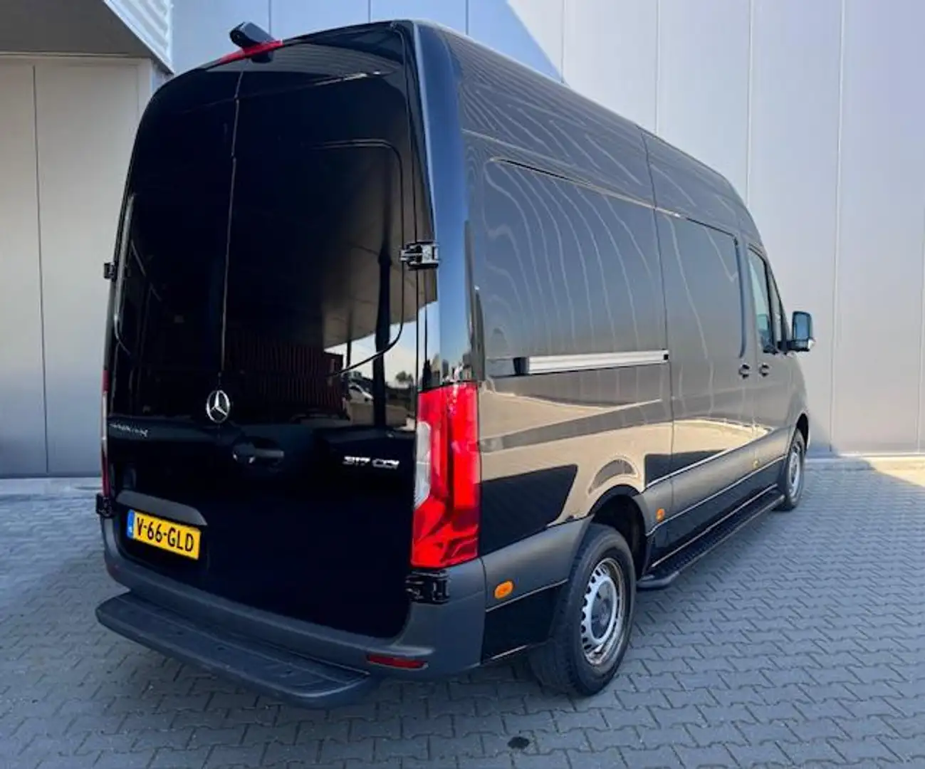 Mercedes-Benz Sprinter 317 L2H2 AUTOMAAT APPLE CAR PLAY DAB NIEUWSTAAT! Noir - 2