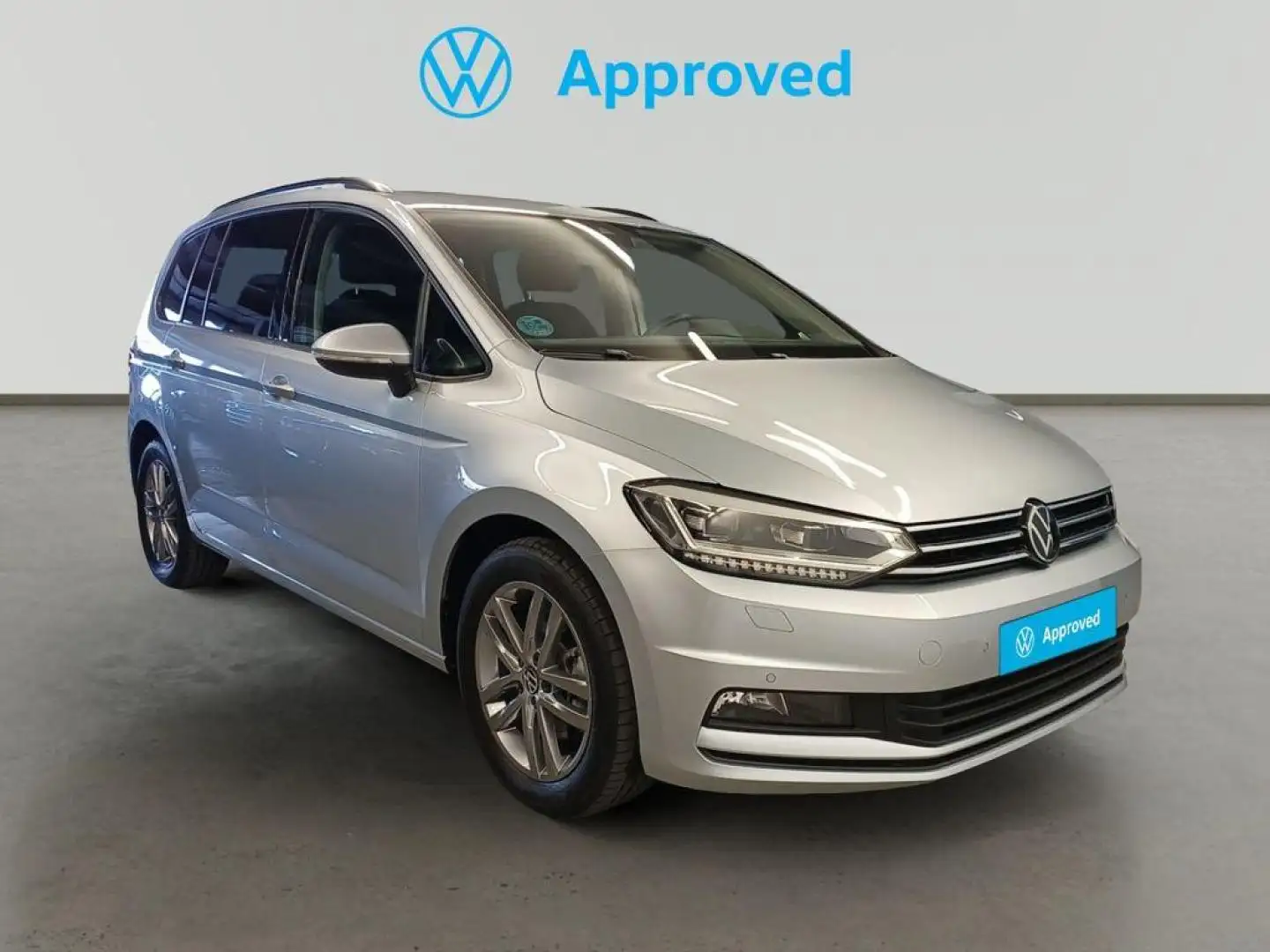 Volkswagen Touran 2.0TDI Más DSG7 110kW Plateado - 1