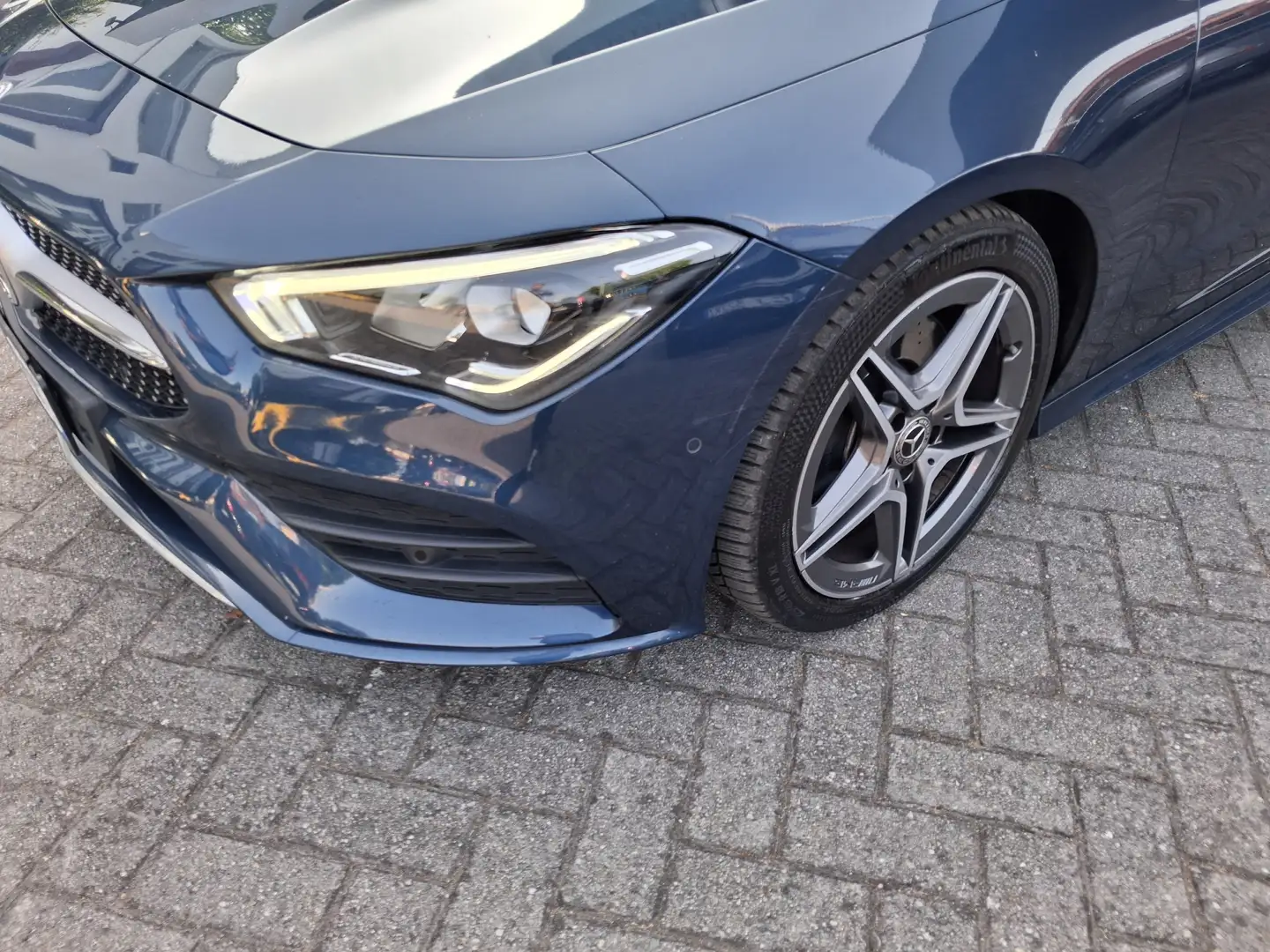 Mercedes-Benz CLA 220 Shooting Brake d Premium autom. 4MATIC !!! Blau - 2
