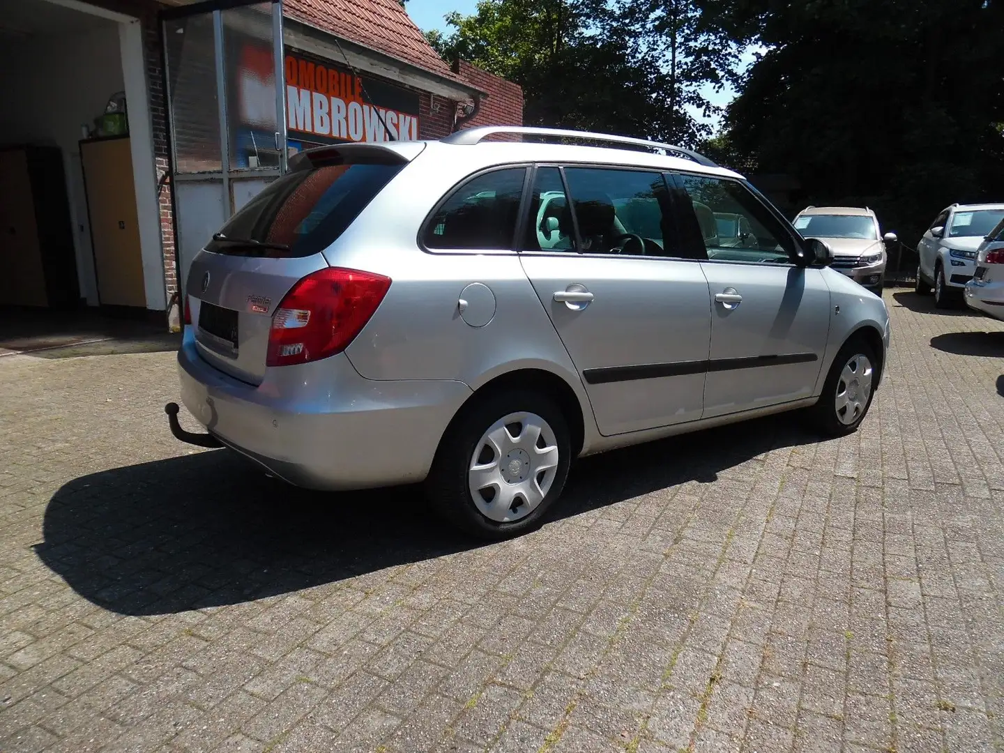 Skoda Fabia Combi Ambiente*Klima*SZH*AHK Silber - 2