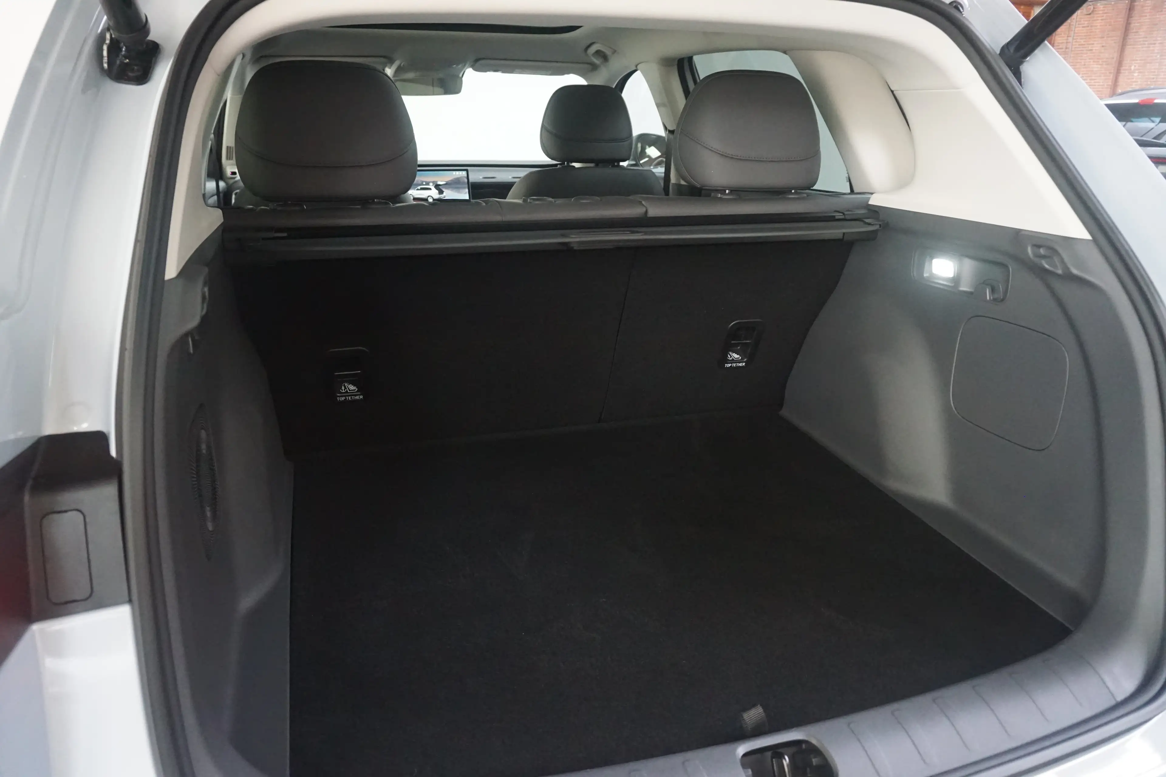 Leapmotor B10 Design ProMax 67.1 kWh — photo 29
