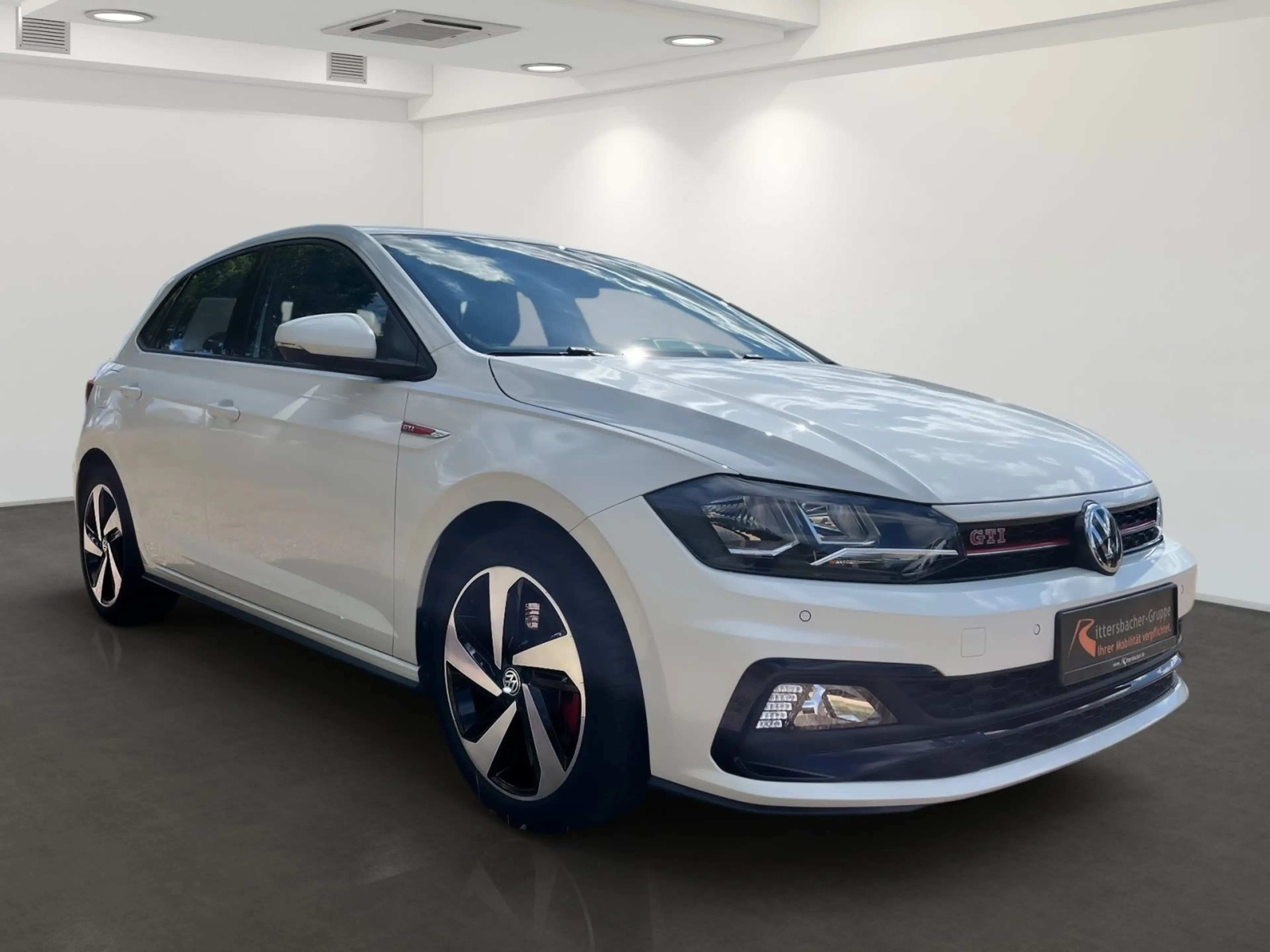 Volkswagen Polo GTI DSG — photo 3