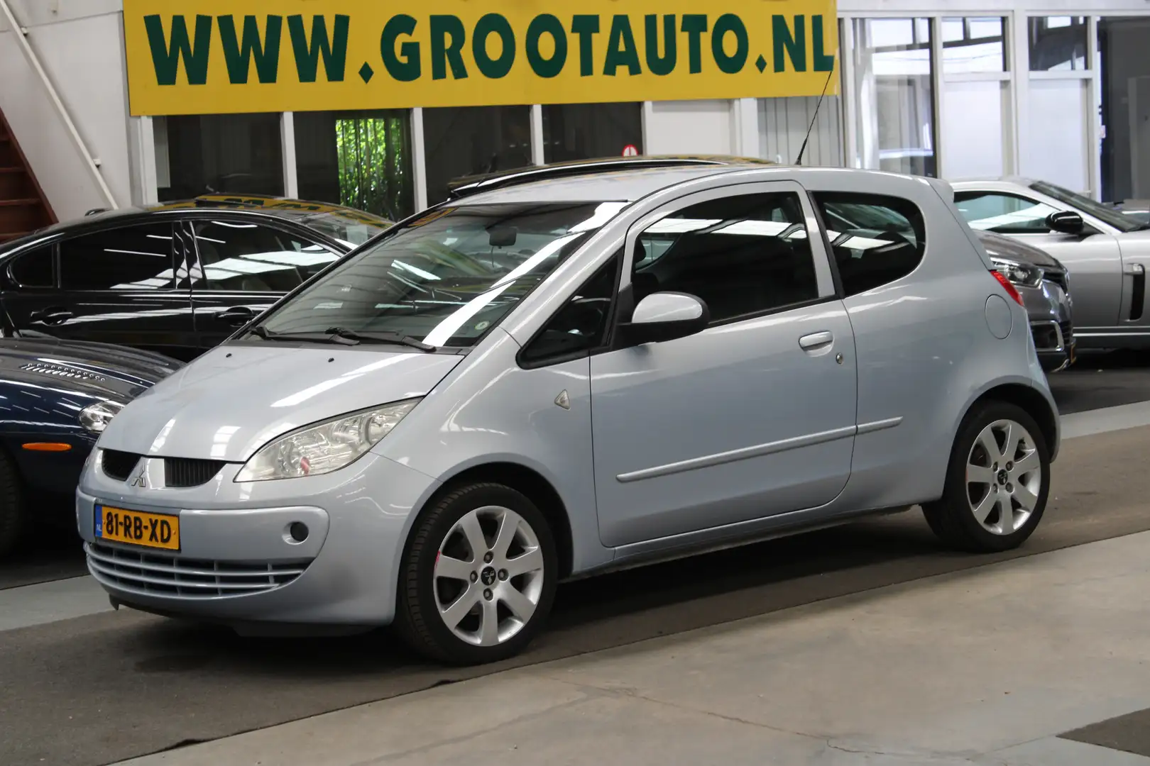 Mitsubishi Colt 1.3 Invite+ Airco, Isofix, Stuurbekrachtiging Blauw - 1