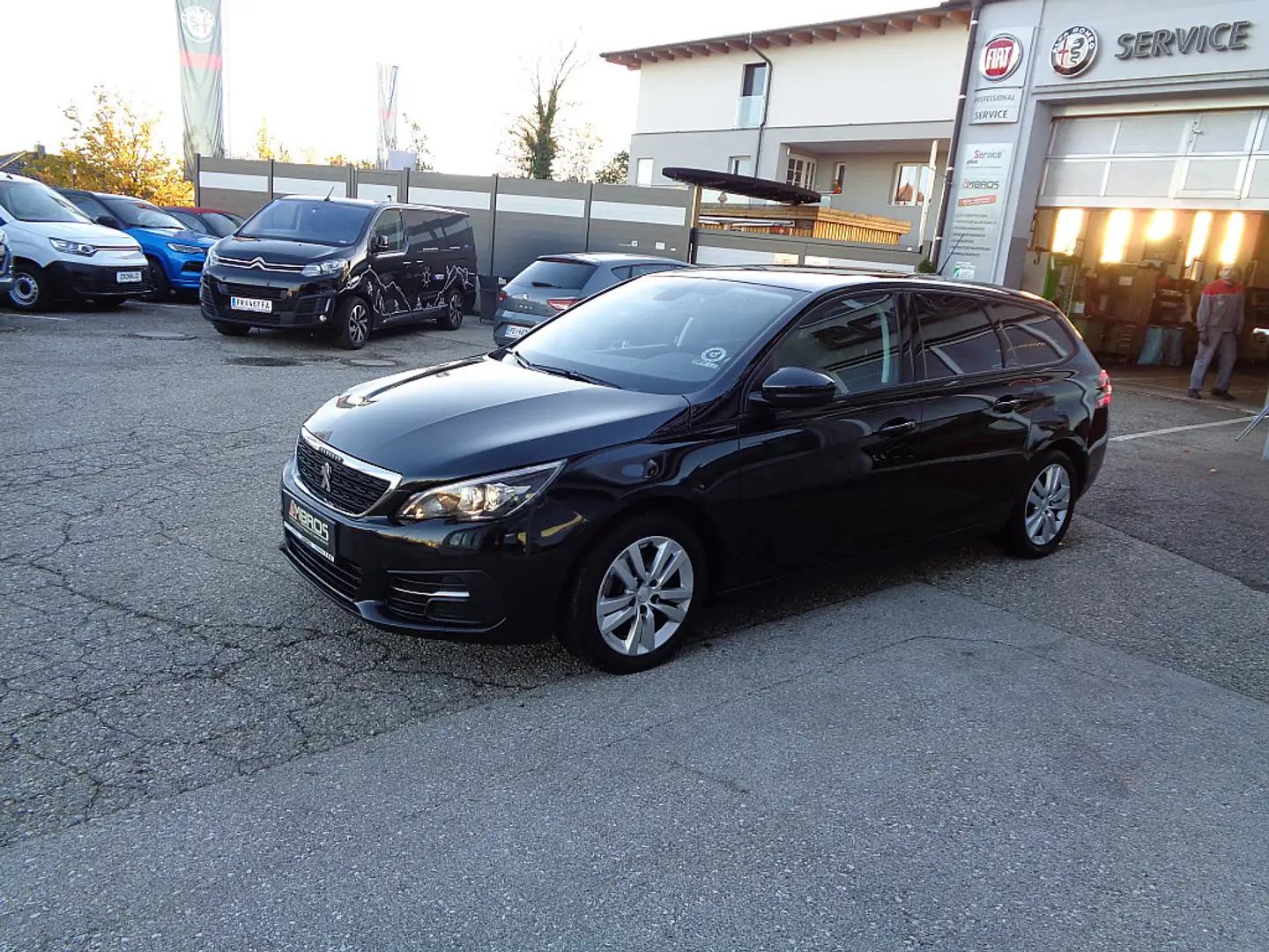 Peugeot 308 SW 1,5 BlueHDI 130 Active S&S TOP Nero - 1